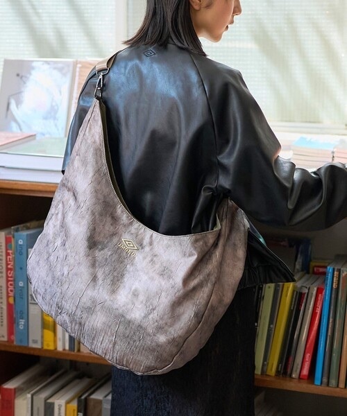 UMBRO / SP Wrinkled ROUND SHOULDER BAG
