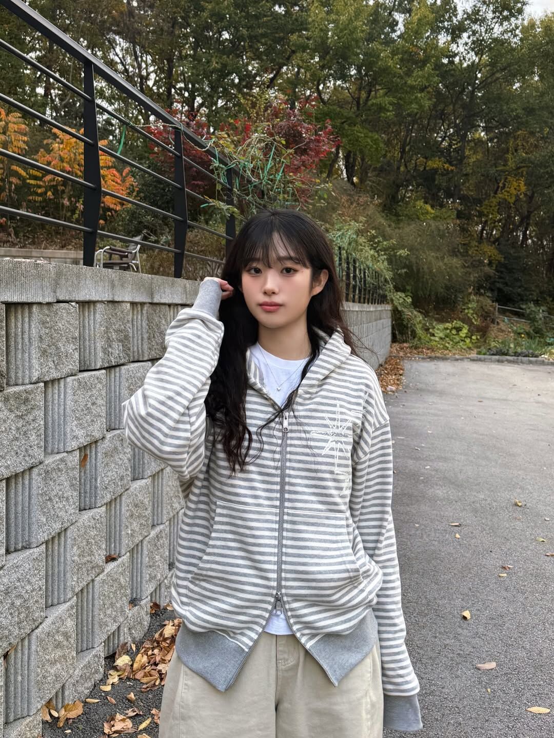 【預購】UNTITLED SEOUL RIKU 章昊同款 條紋連帽 雙拉鍊 內刷毛 外套 Untitled Sterinaite Stripe Hooded Zip-Up