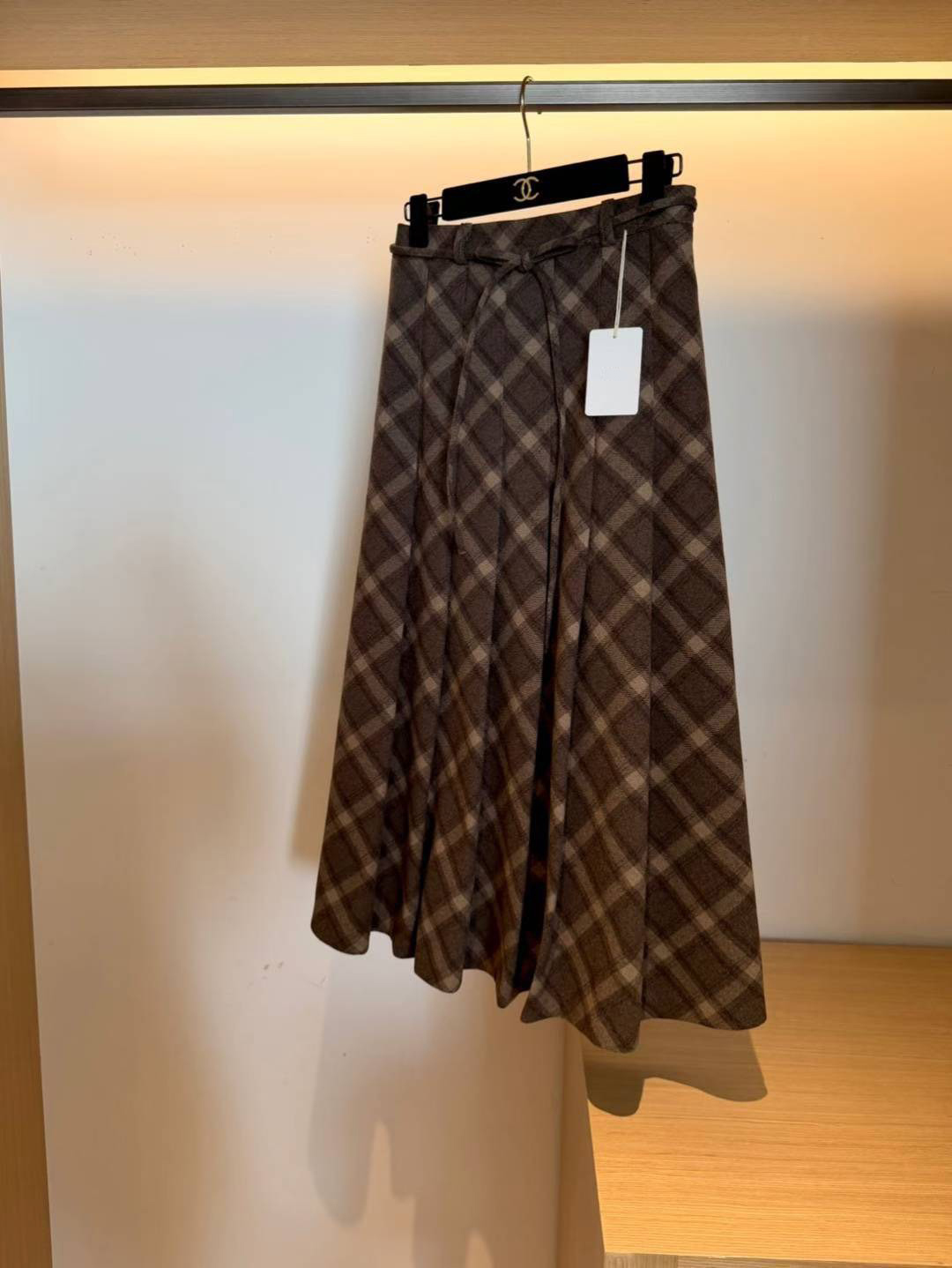 腰頭綁帶造型配色斜格紋傘擺長裙-F / 2色