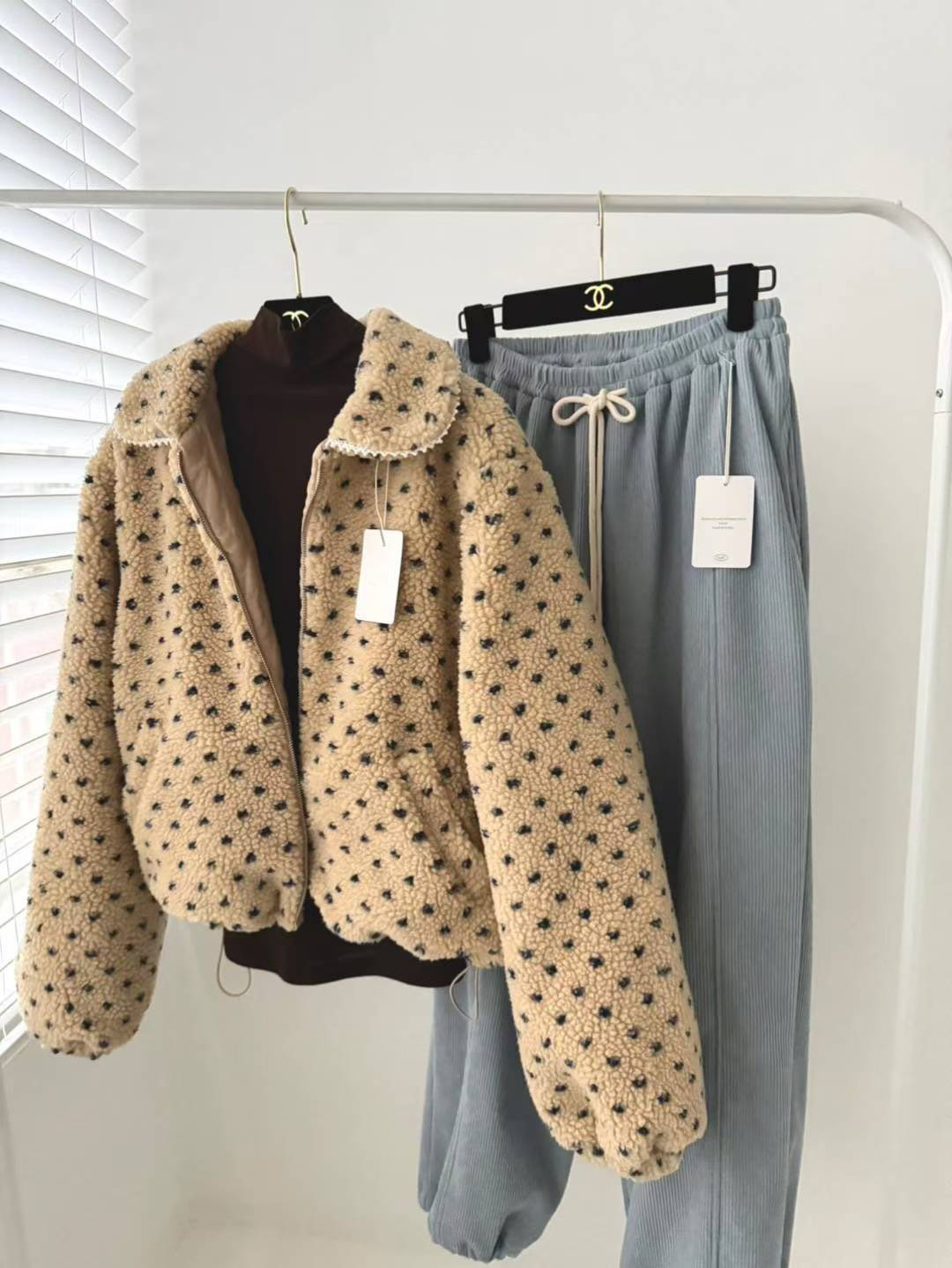 可愛泰迪熊QQ毛配色點點翻領拉鍊外套 / 2色