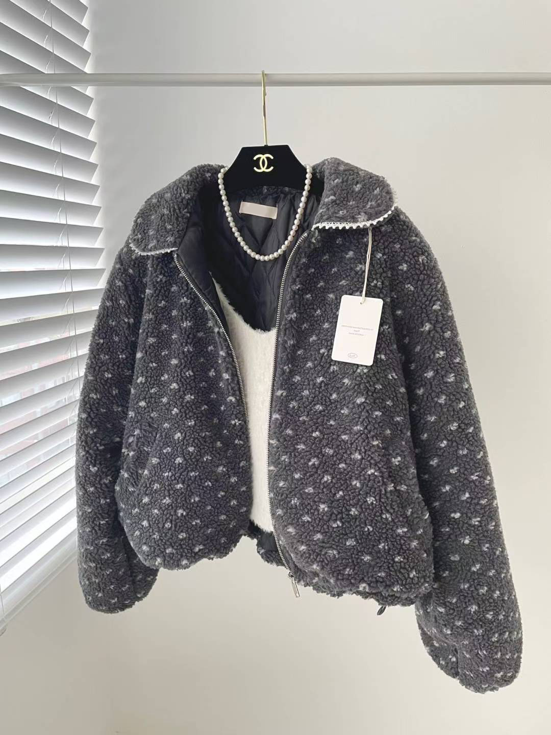 可愛泰迪熊QQ毛配色點點翻領拉鍊外套 / 2色