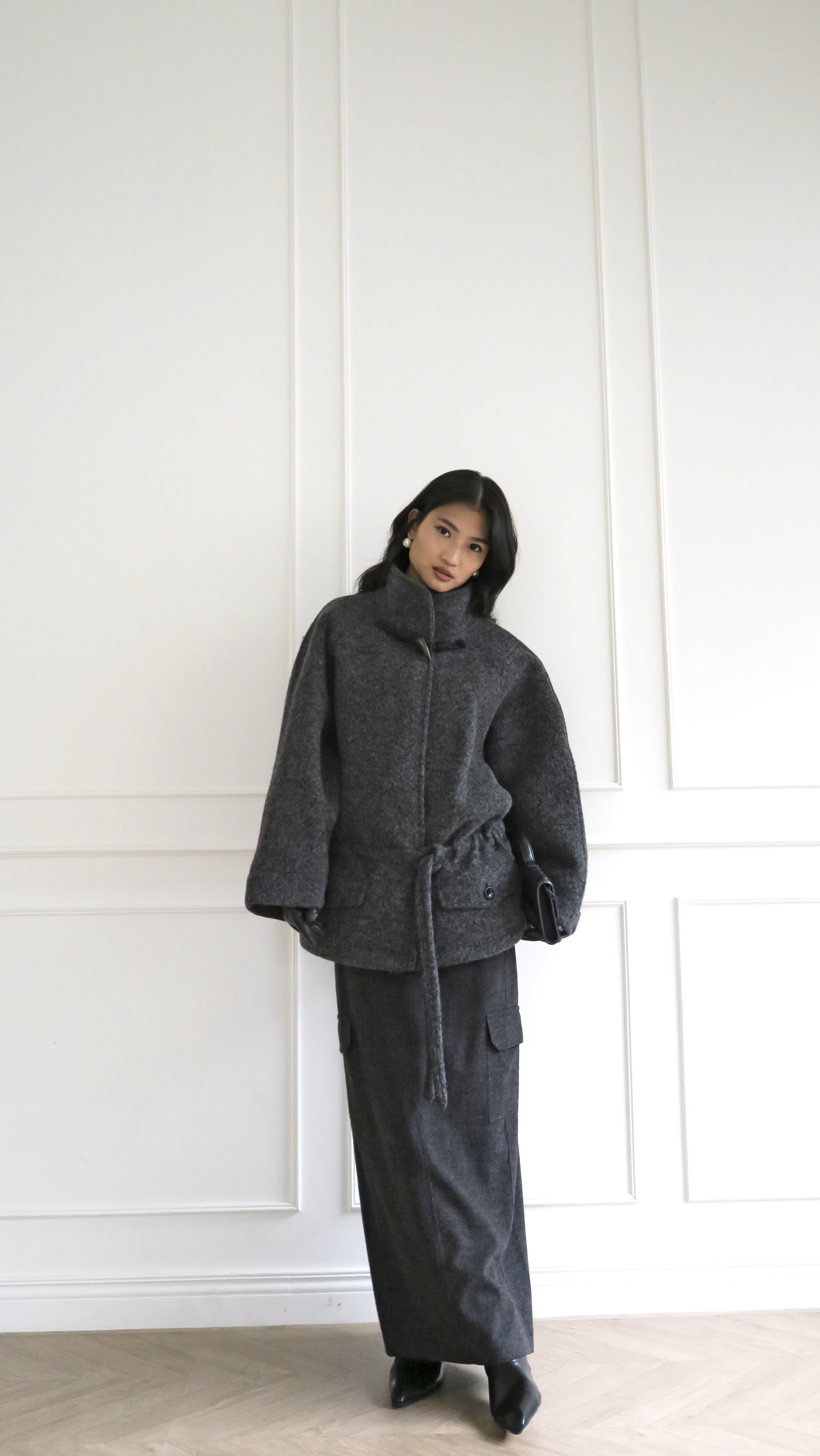 立領收腰羊毛外套