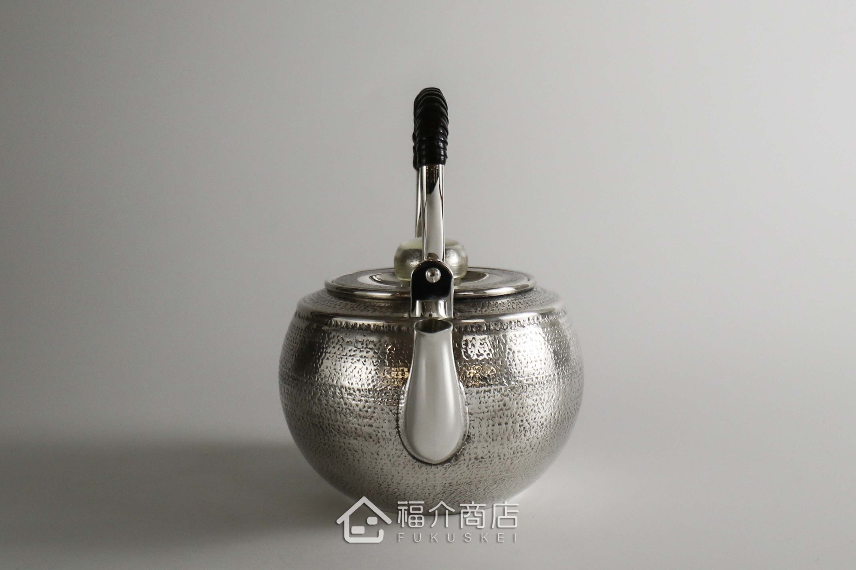 泡茶用的日本純銀茶壺
