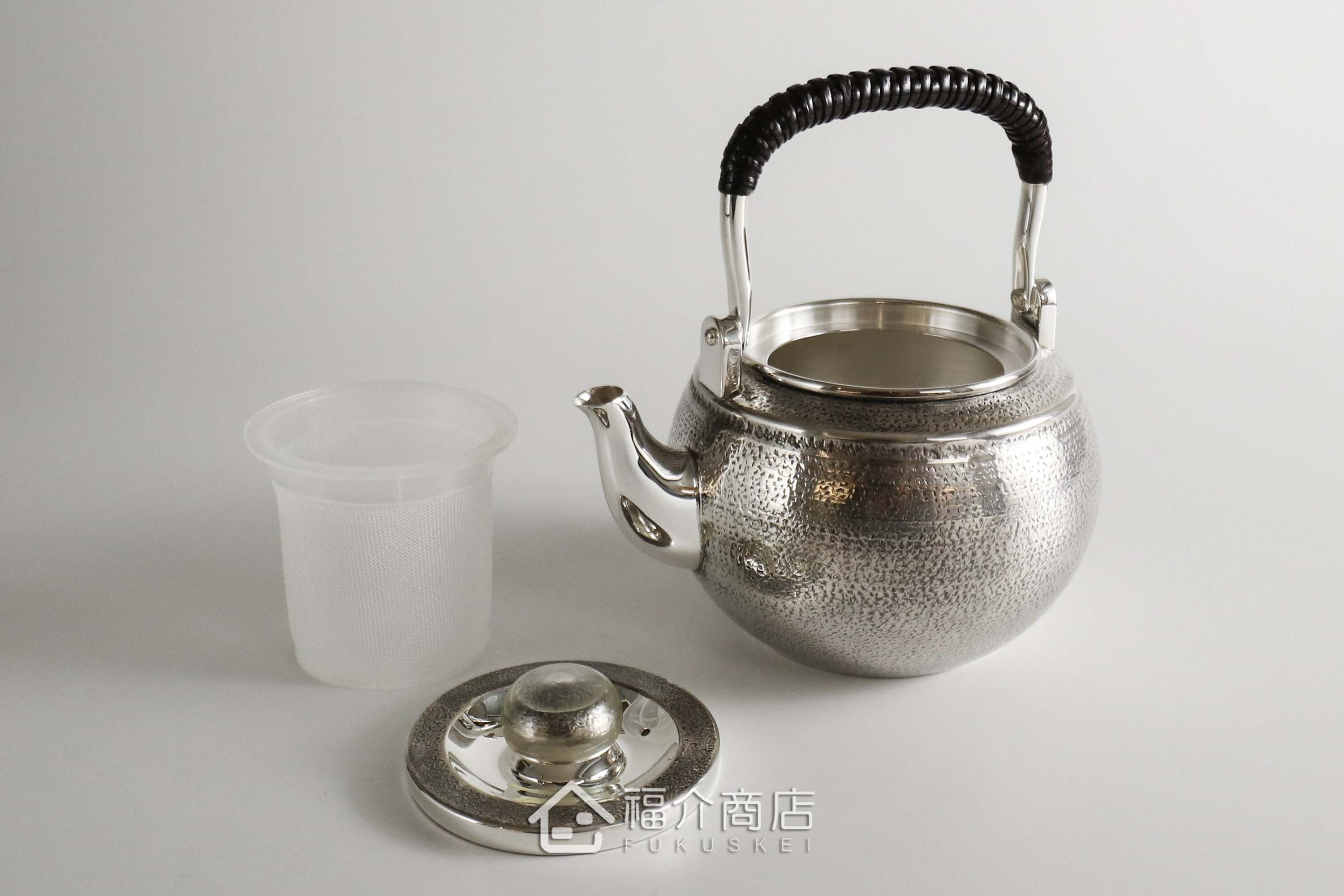 泡茶用的日本純銀茶壺