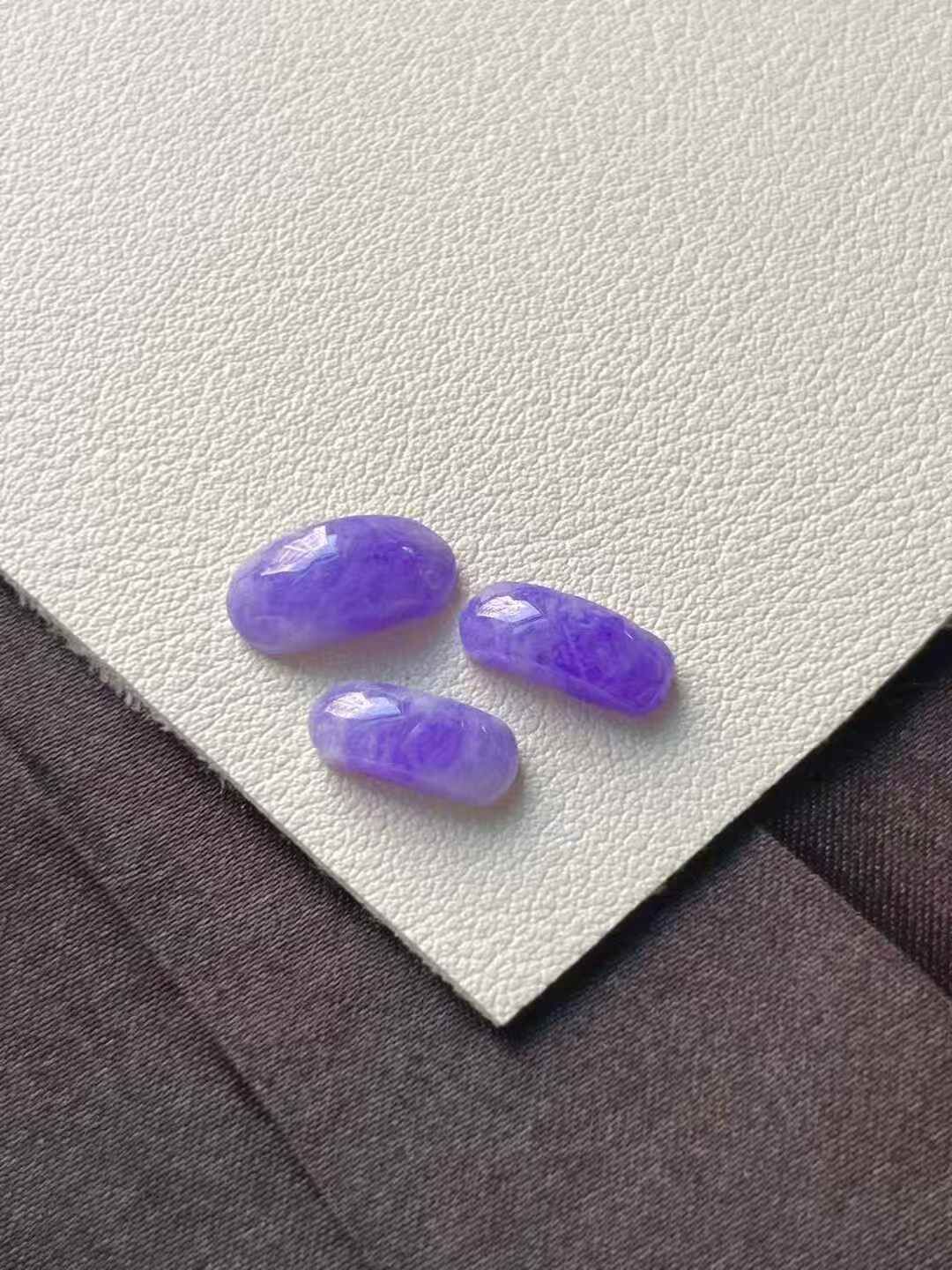 127355 翡翠紫羅蘭馬鞍一手