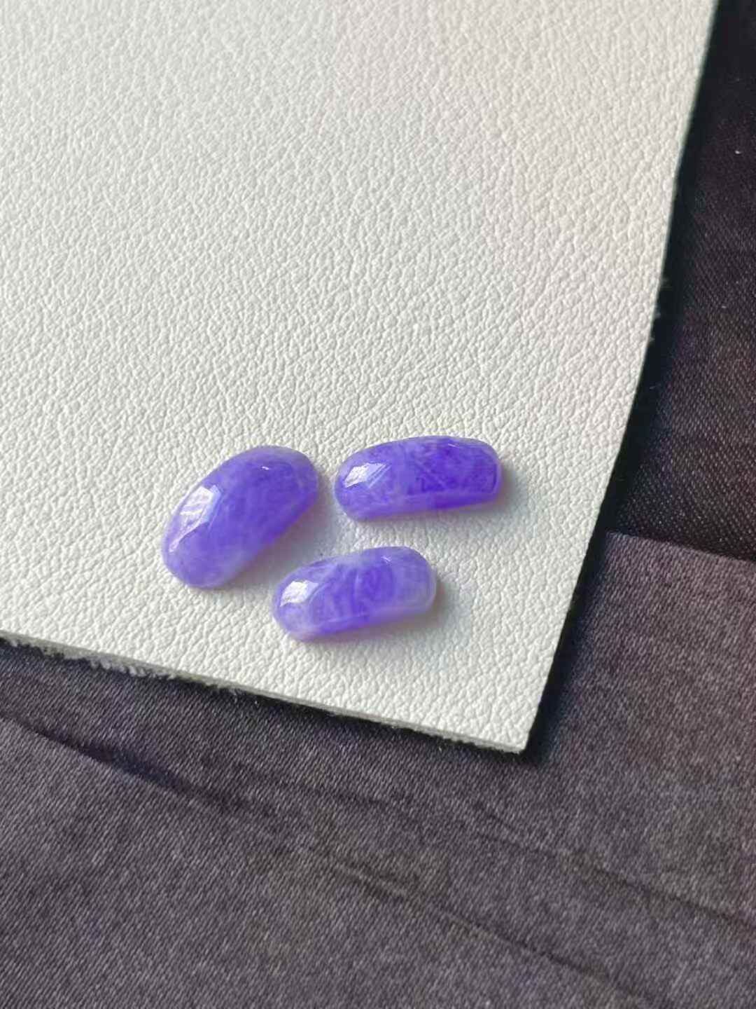 127355 翡翠紫羅蘭馬鞍一手