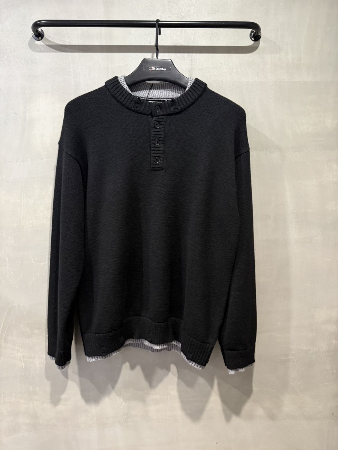 假二件拼色針織上衣