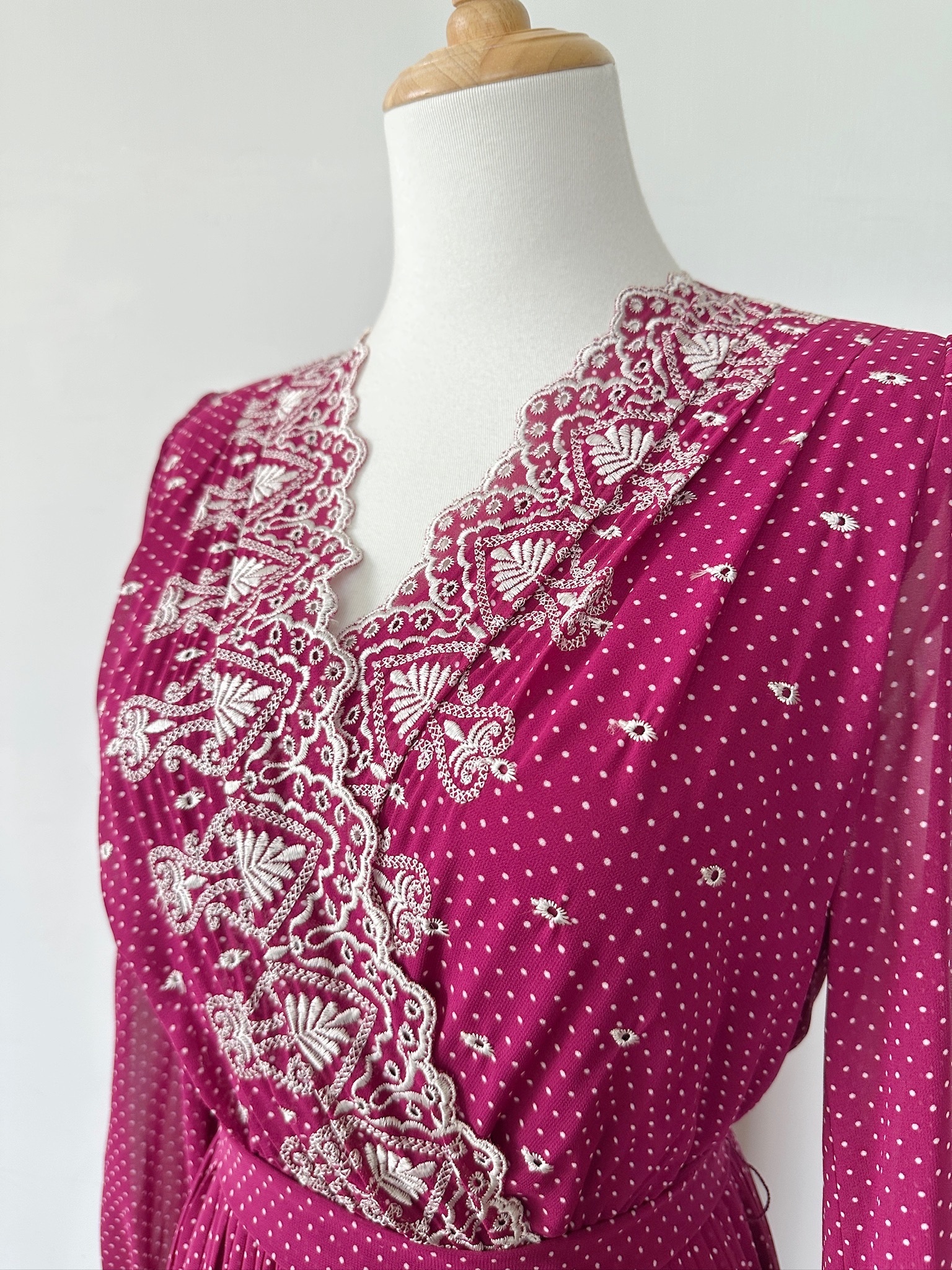 桃粉色細緻花邊古著連身裙