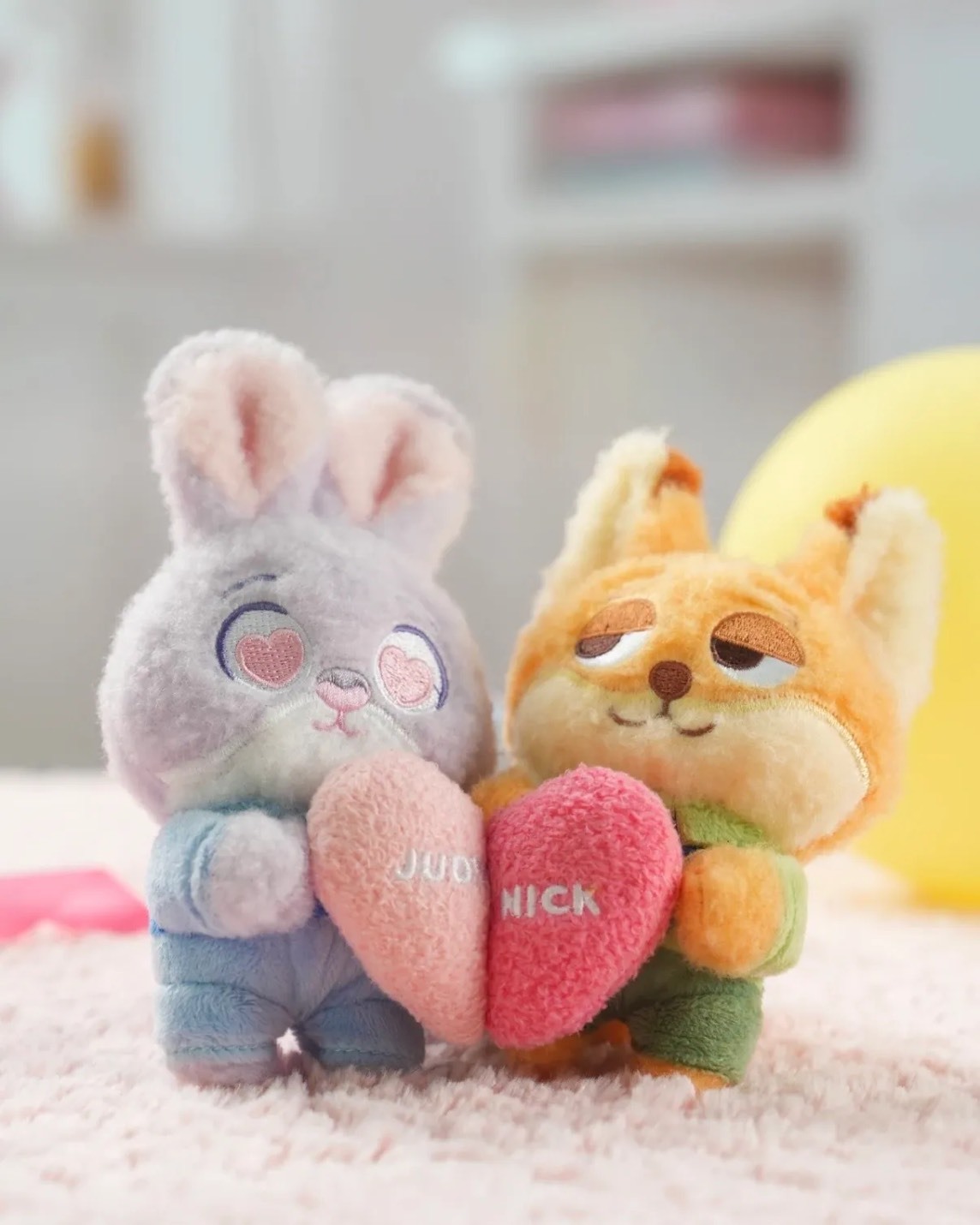 DISNEY 迪士尼 動物方城市 朱蒂 尼克 磁吸 貼貼 毛絨 吊飾