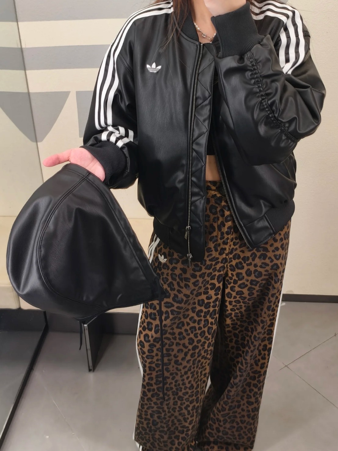 ADIDAS W PLEATHER JACKET PAD 可拆卸 連帽 皮外套