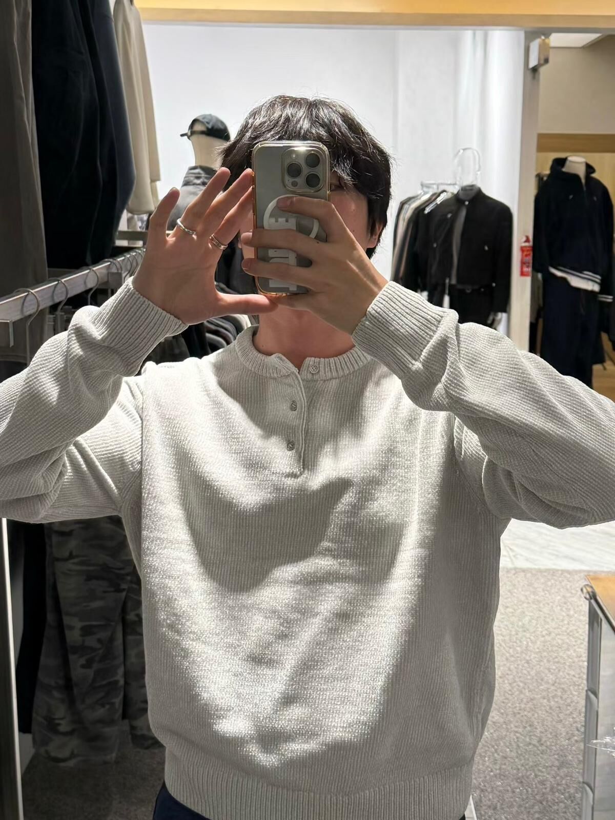 淨色半開胸針織衫 Tac-0328T