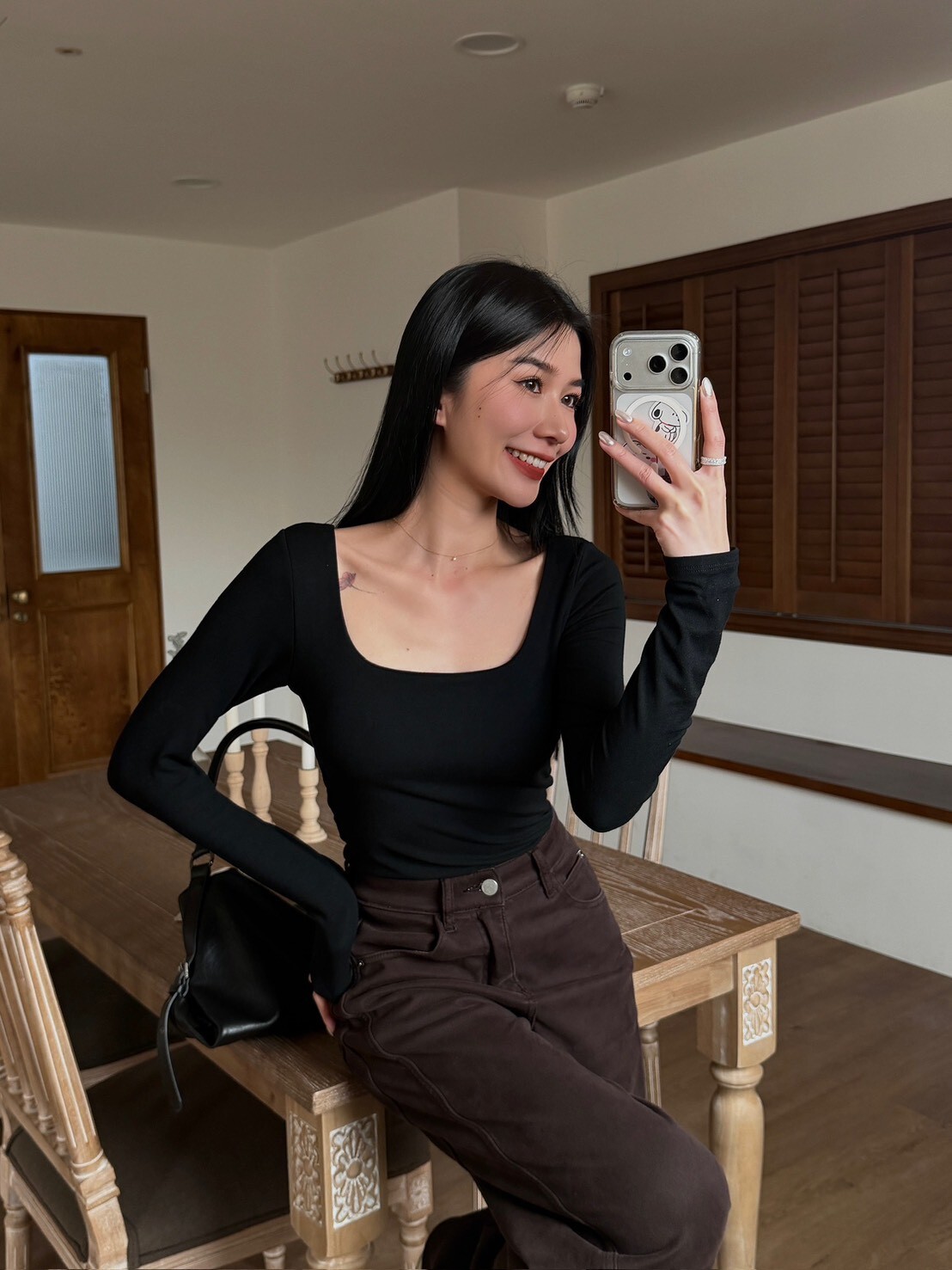 極簡方圓領內磨毛BRATOP