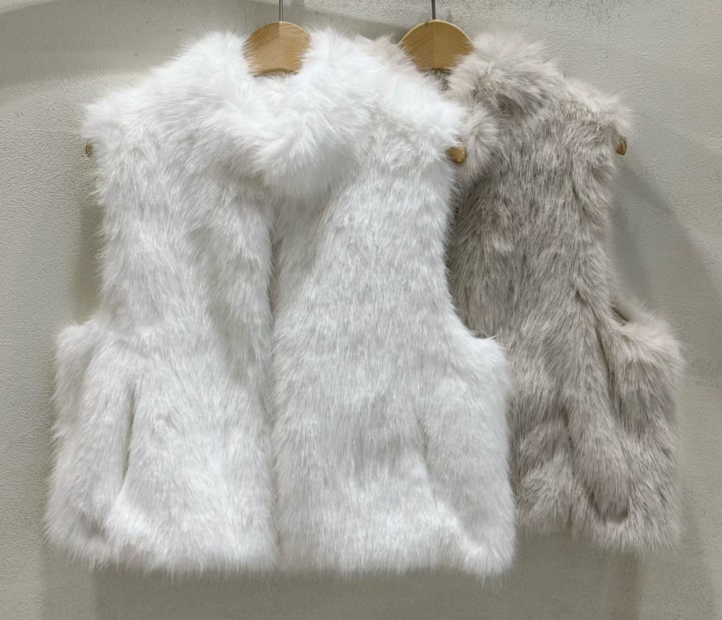 SU5306 毛毛貴氣背心外套