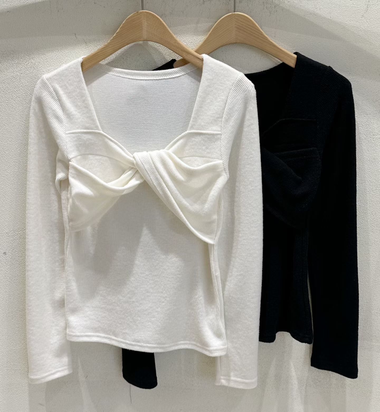 SU5340 扭麻花長袖上衣