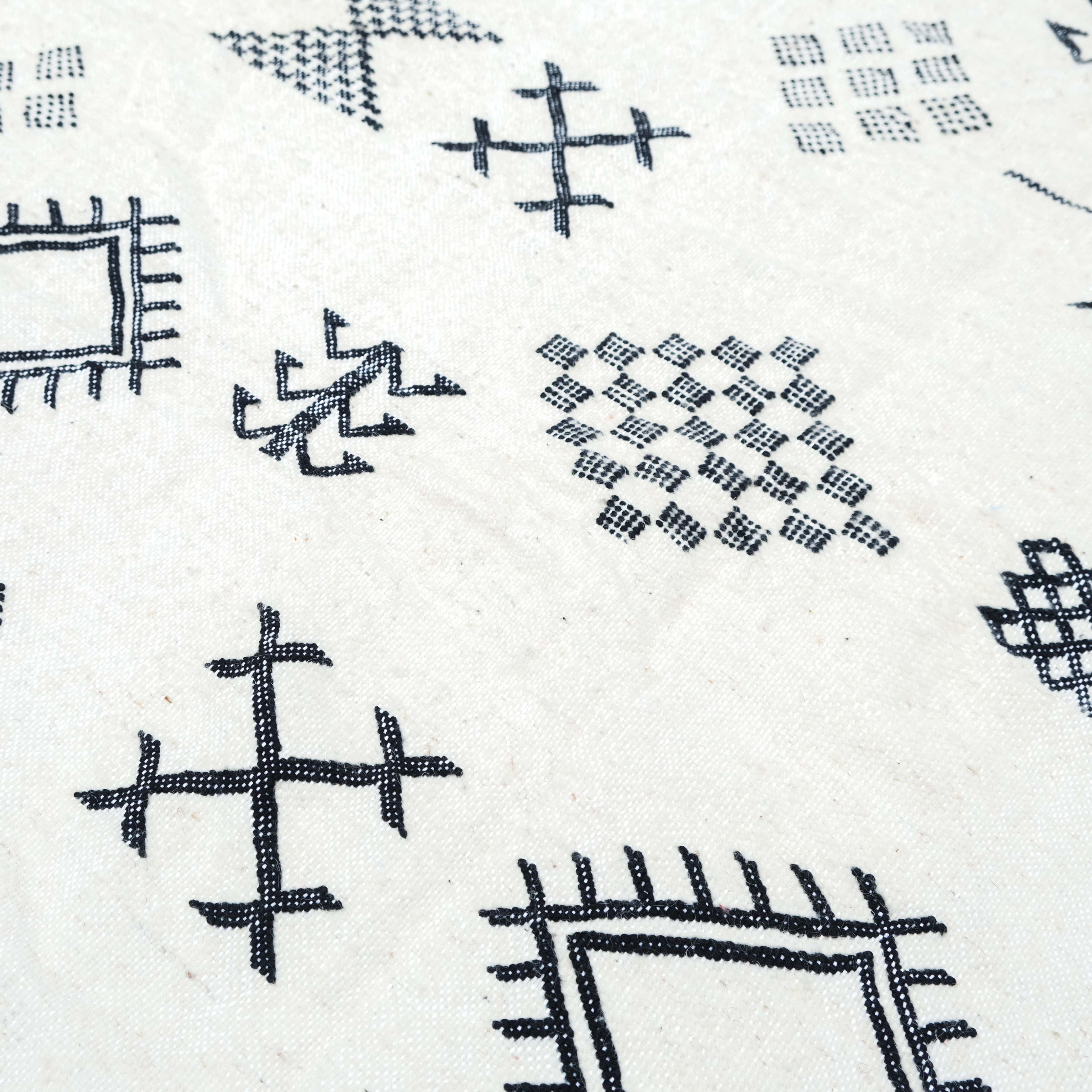 北非傳統手織地毯｜Kilim 黑與白｜摩洛哥