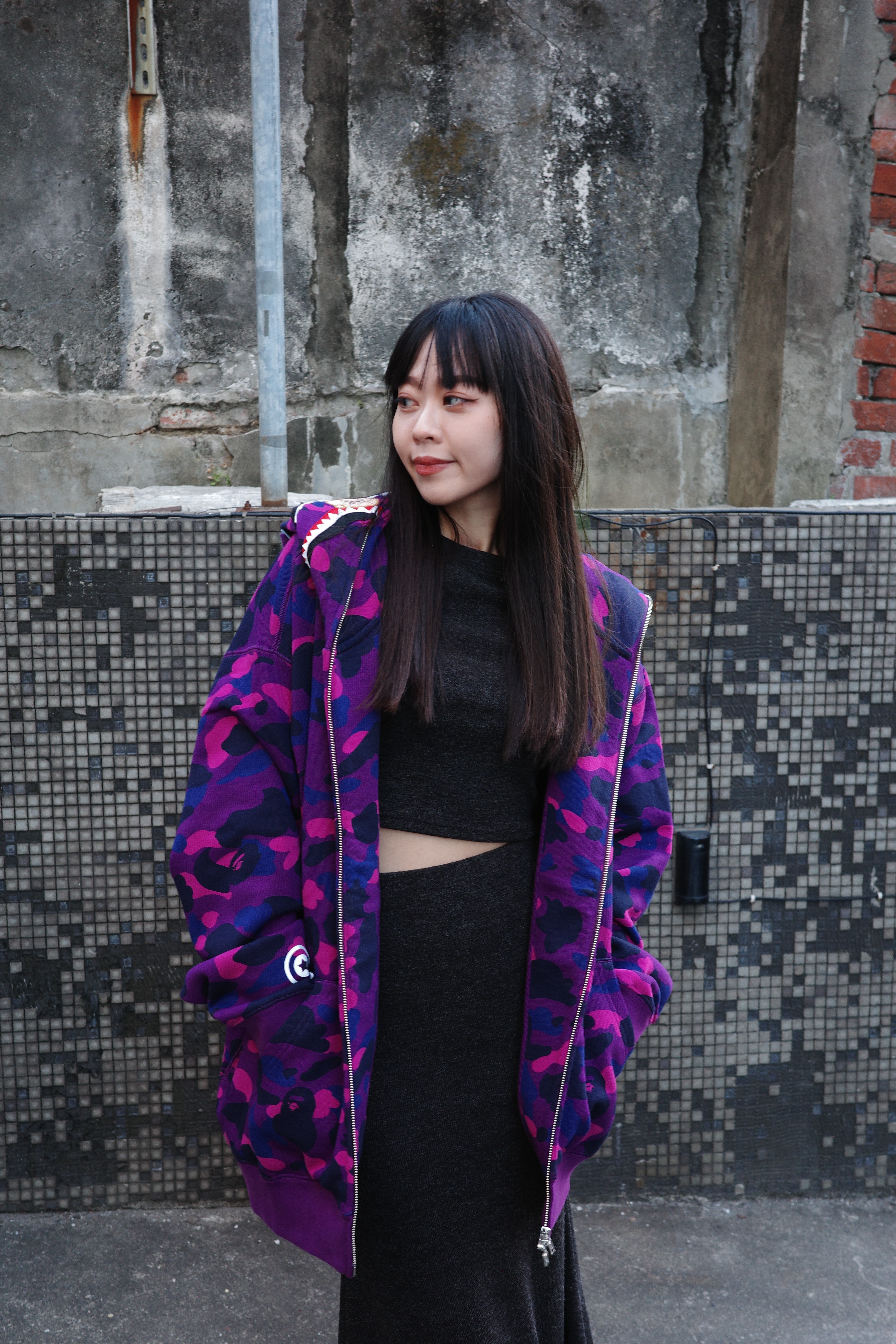 Bape x Stray Kids 聯名款 FW25 短尾矮袋鼠刺繡滿印迷彩鯊魚連帽外套1L73-115-922 / 0ZXSWM922151P