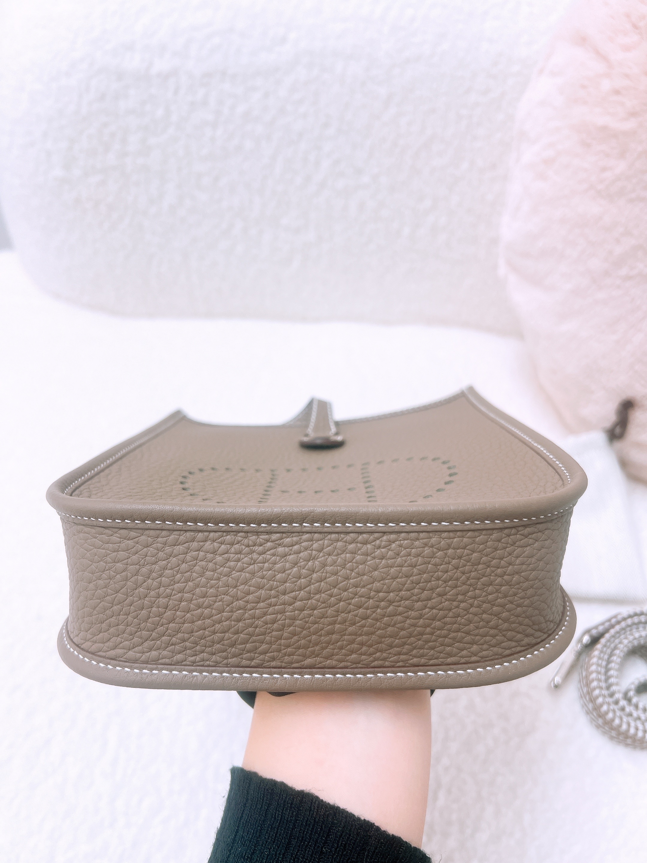 Hermes mini evelyne (etoupe PHW/ stamp K)