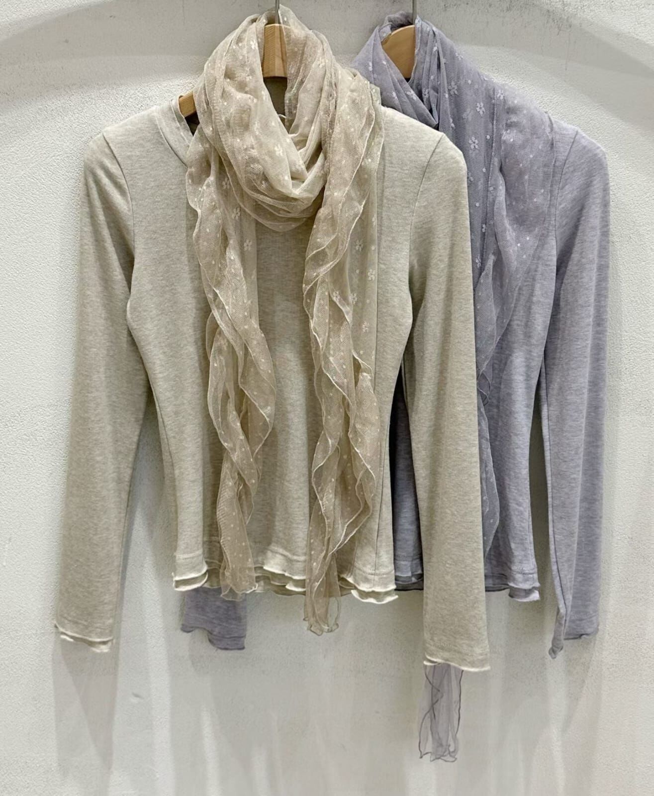 SU5357 波浪圍巾雙層領口上衣