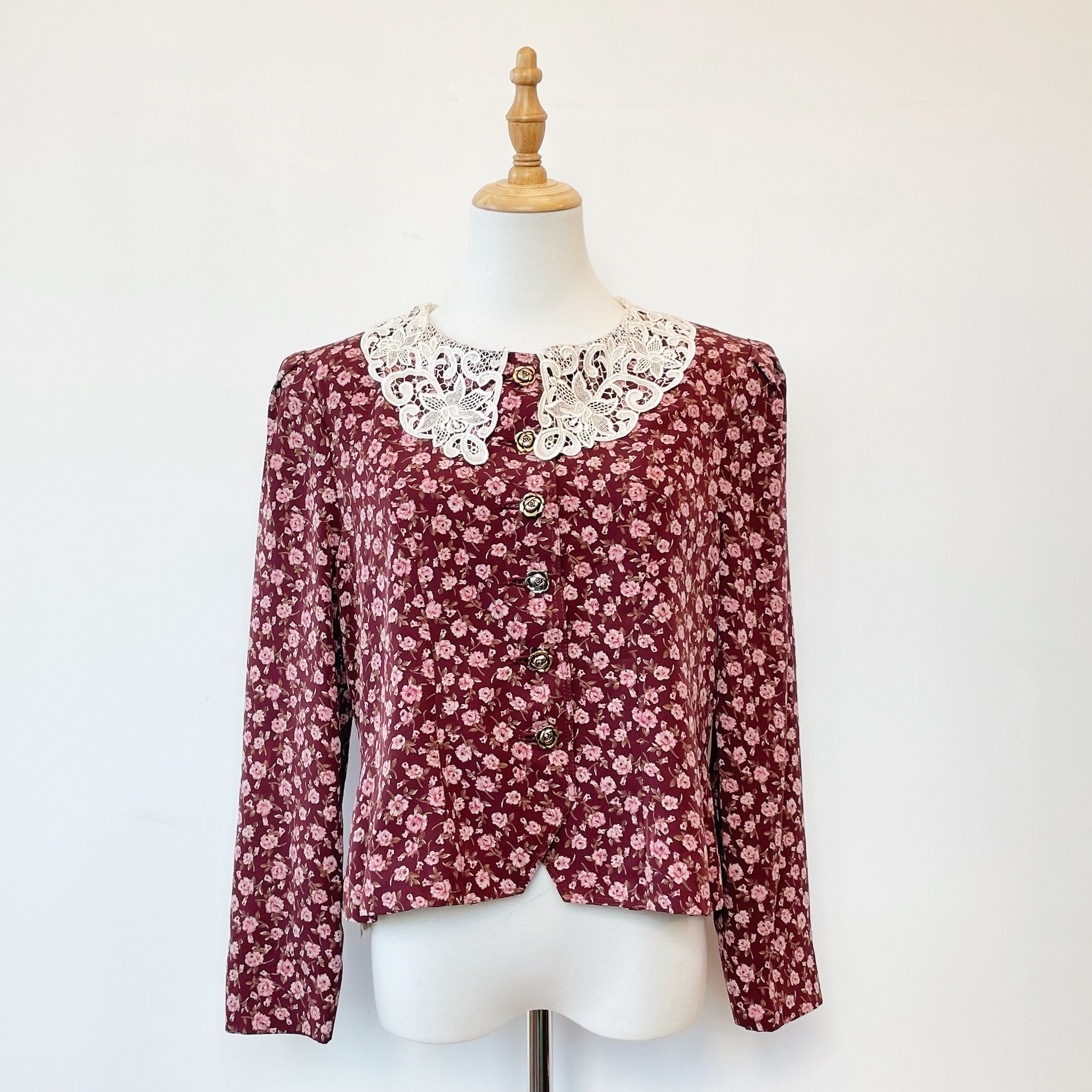 紅莓色花漾蕾絲古著上衣