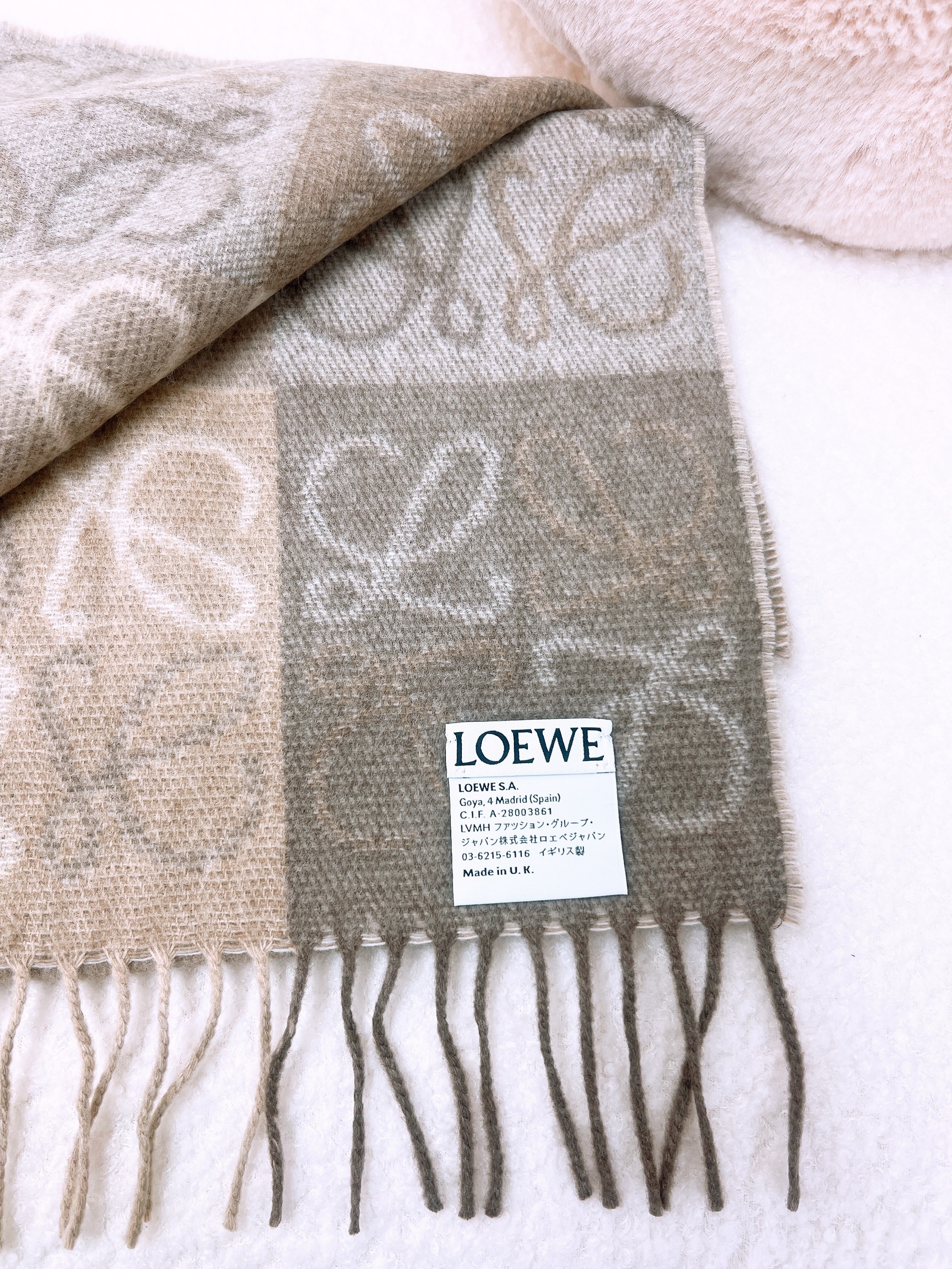 *Unused* Loewe anagram scarf beige