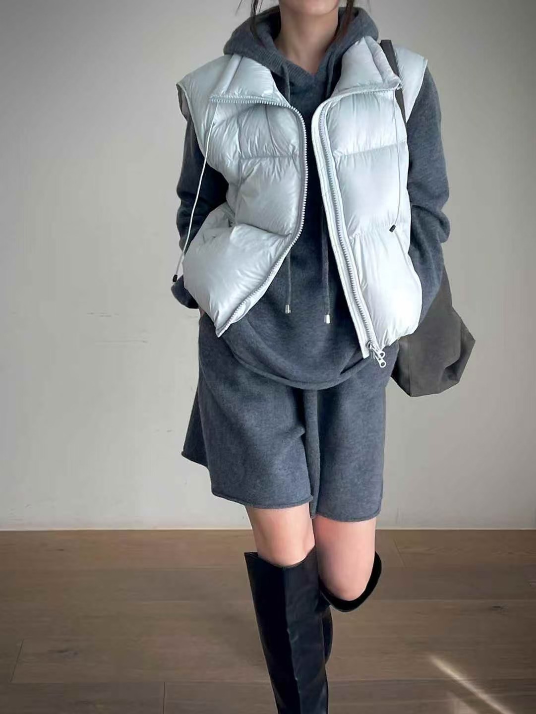 綁繩拉鏈鴨絨馬甲外套