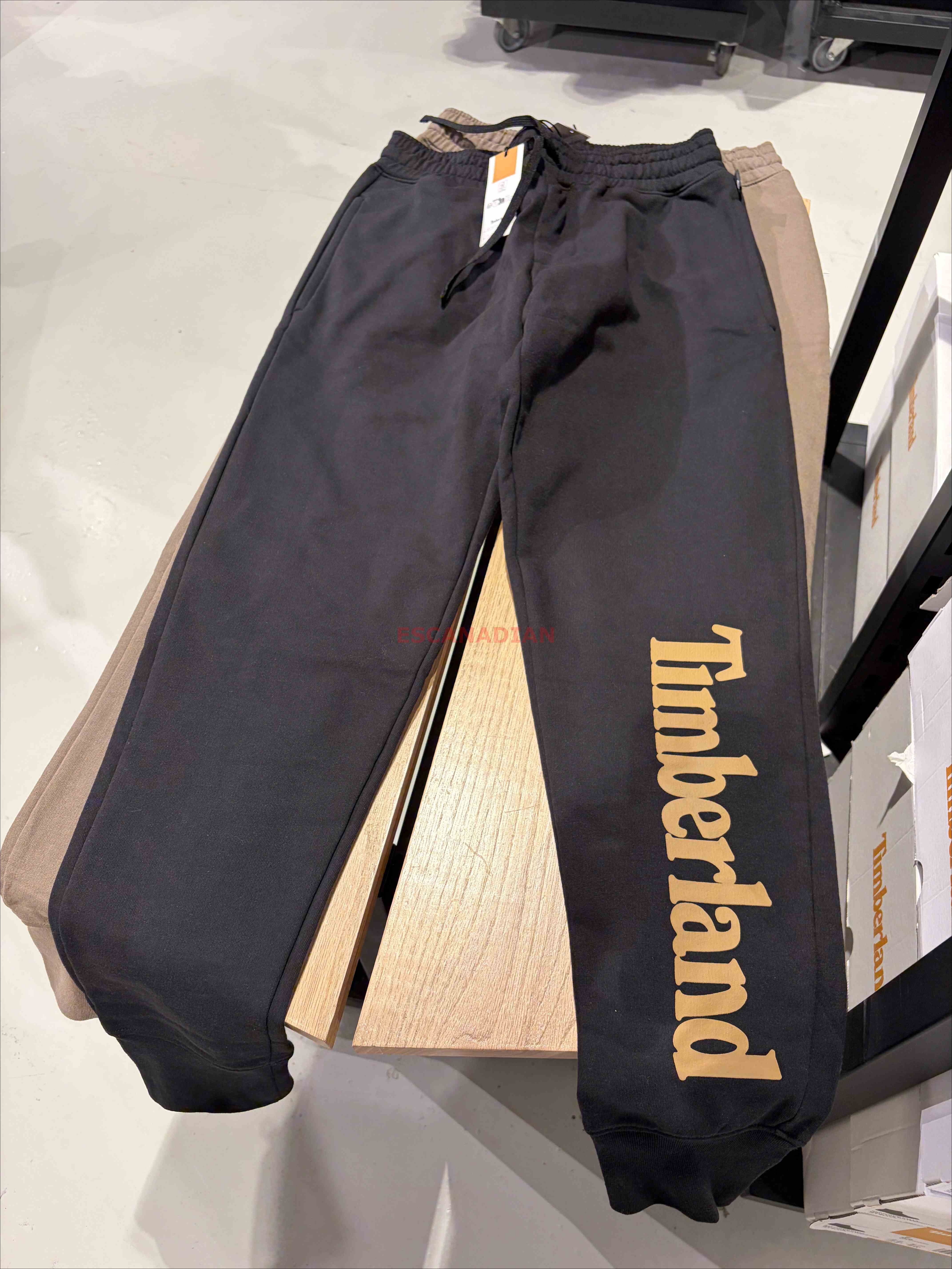 Timberland 大人 經典字樣 刷毛 縮口 棉褲 (2色)