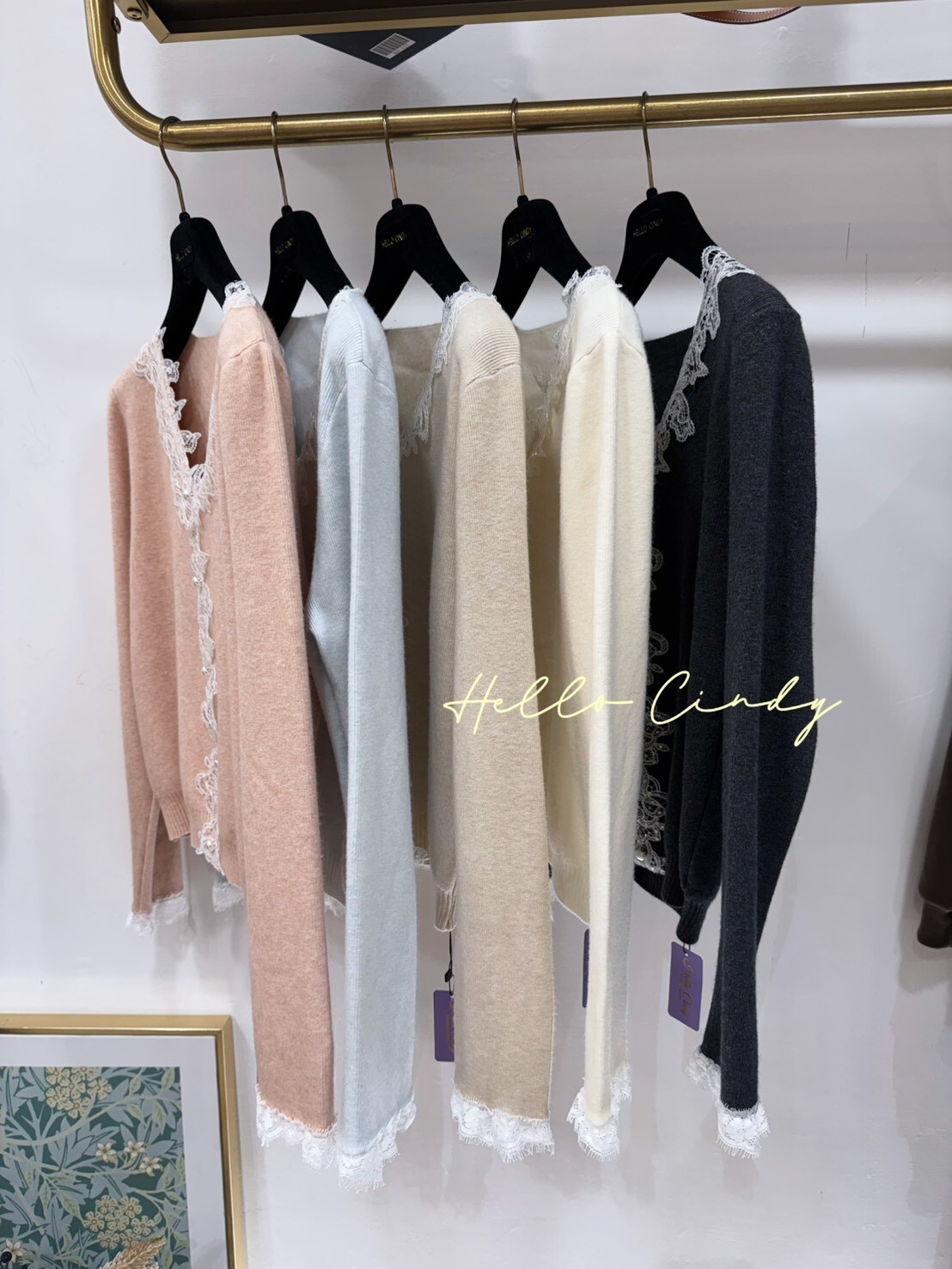 B12038 氣質名媛風格Y字蕾絲羊絨針織上衣