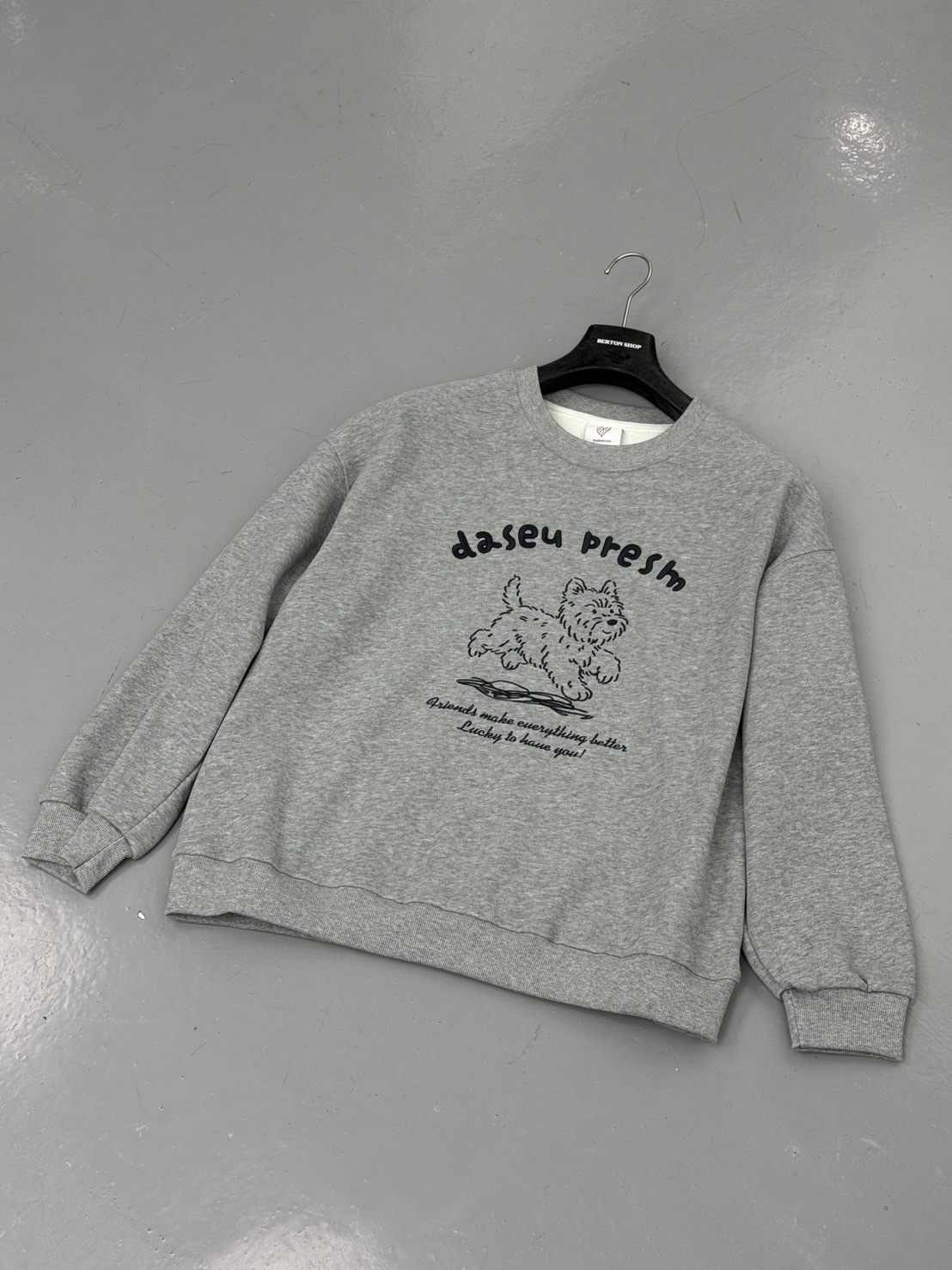 可愛刺繡狗狗刷毛大學Tee