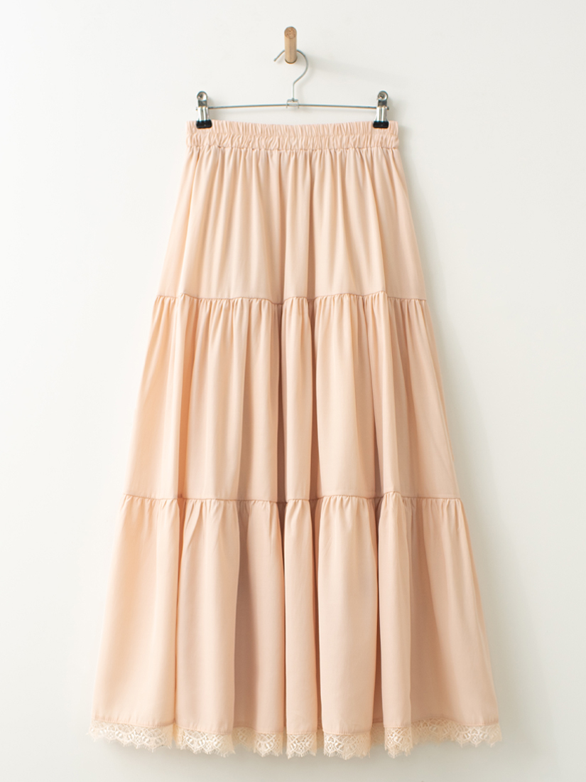 溫甜蕾絲層次蛋糕長裙