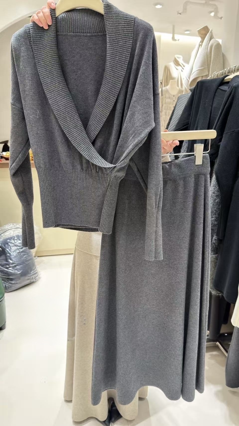 503 羊絨針織套裝