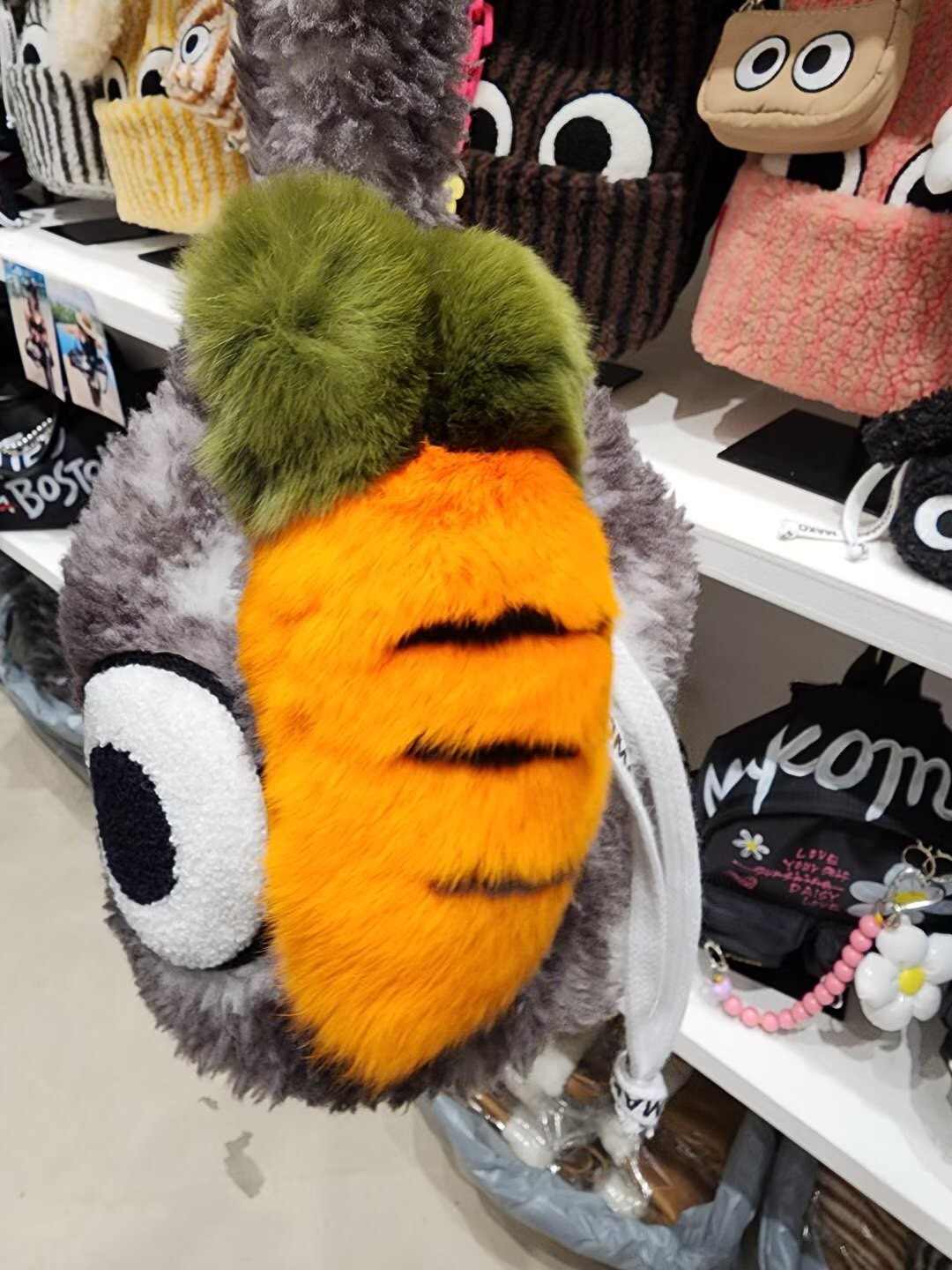 MAKOMAKI胡蘿蔔毛毛吊飾