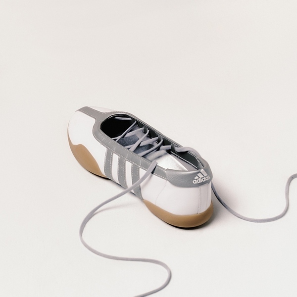 Adidas 愛迪達 Taekwondo Mei Ballet JQ6438 女 芭蕾風 休閒鞋 薄底 舒適 白 銀