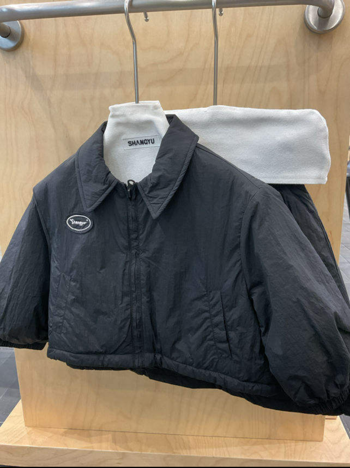 A03844設計師品牌外套LOGO布標裙子兩件套