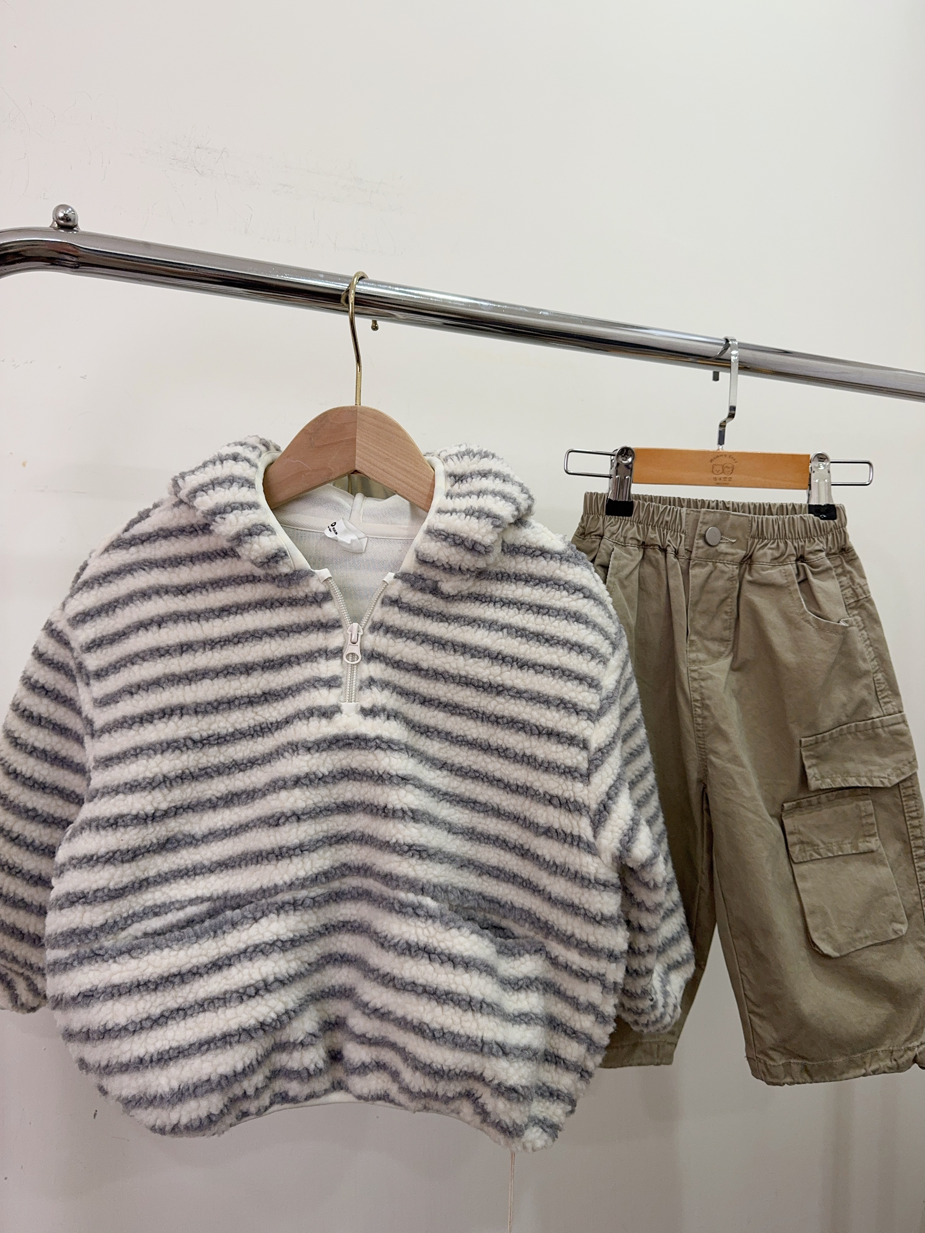 53303設計師家－條紋毛茸茸連帽上衣