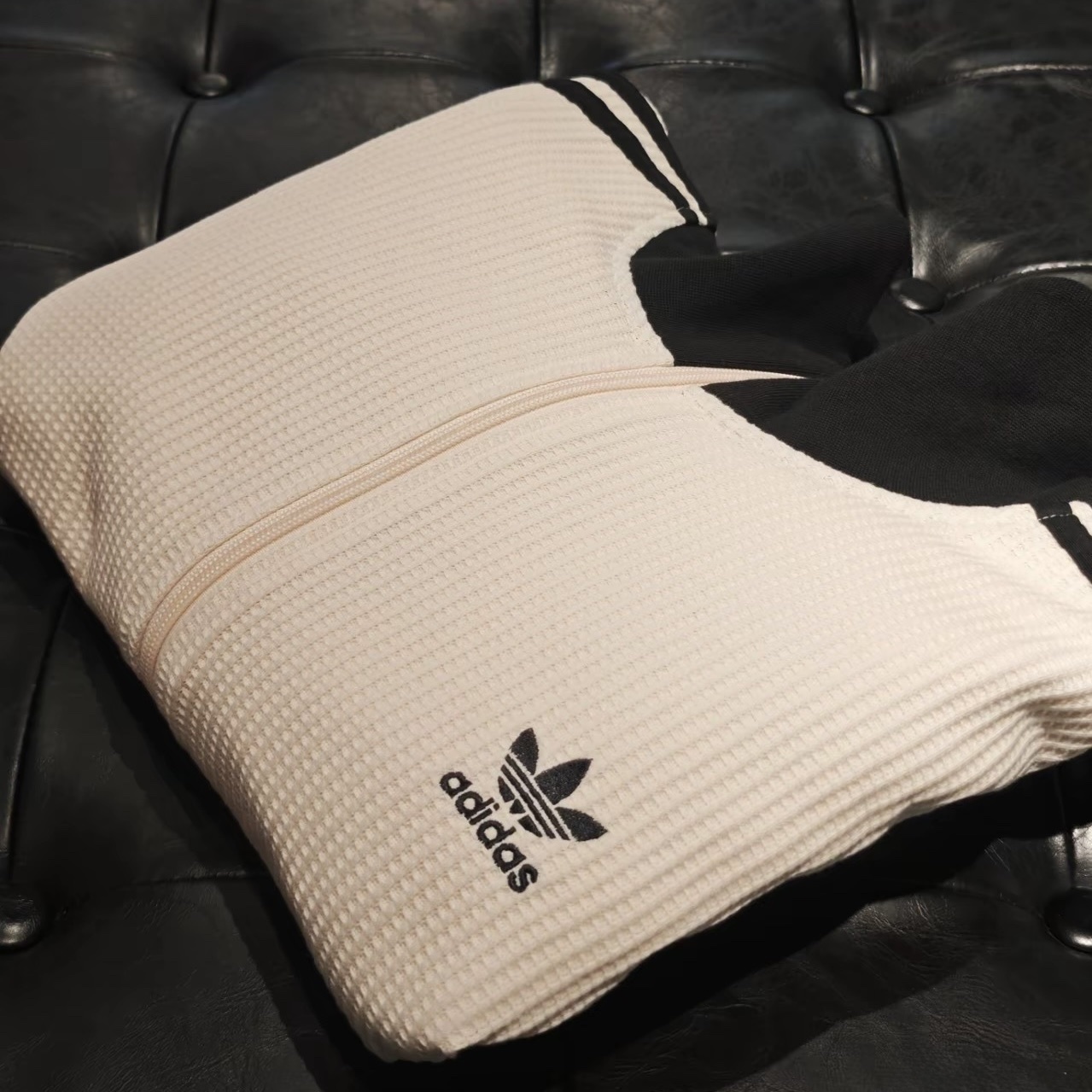 adidas ORIGINALS WAFFLE BBTT 立領 華夫格 立領雙向拉鍊 休閒外套 鬆餅紋 情侶款 JW0109