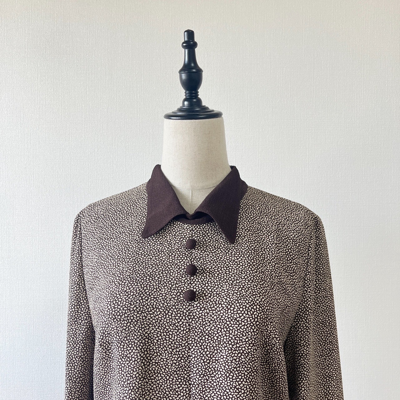 日本製啡色點狀圖案拼色上衣