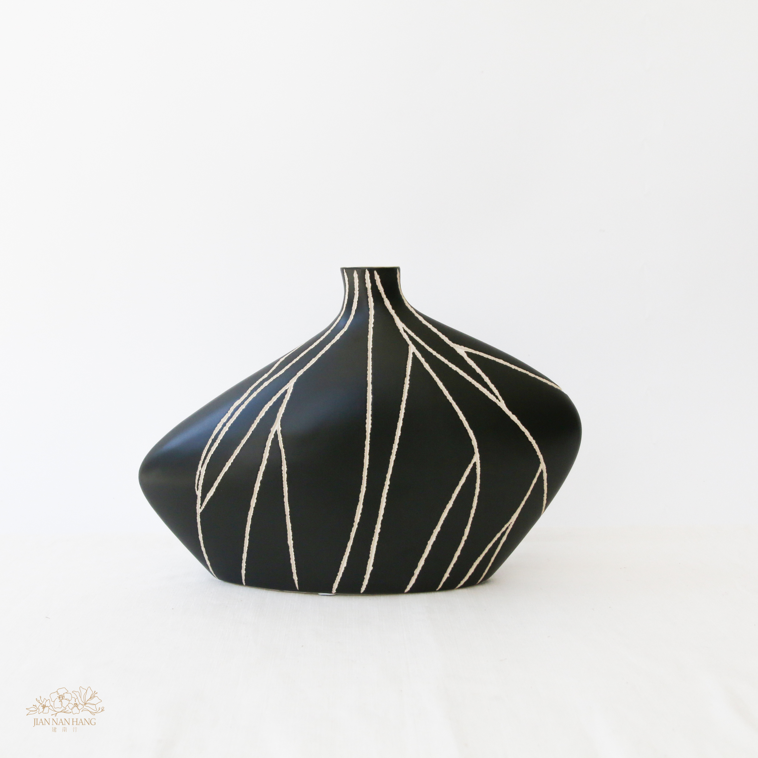 陶瓷花器 雲息 黑