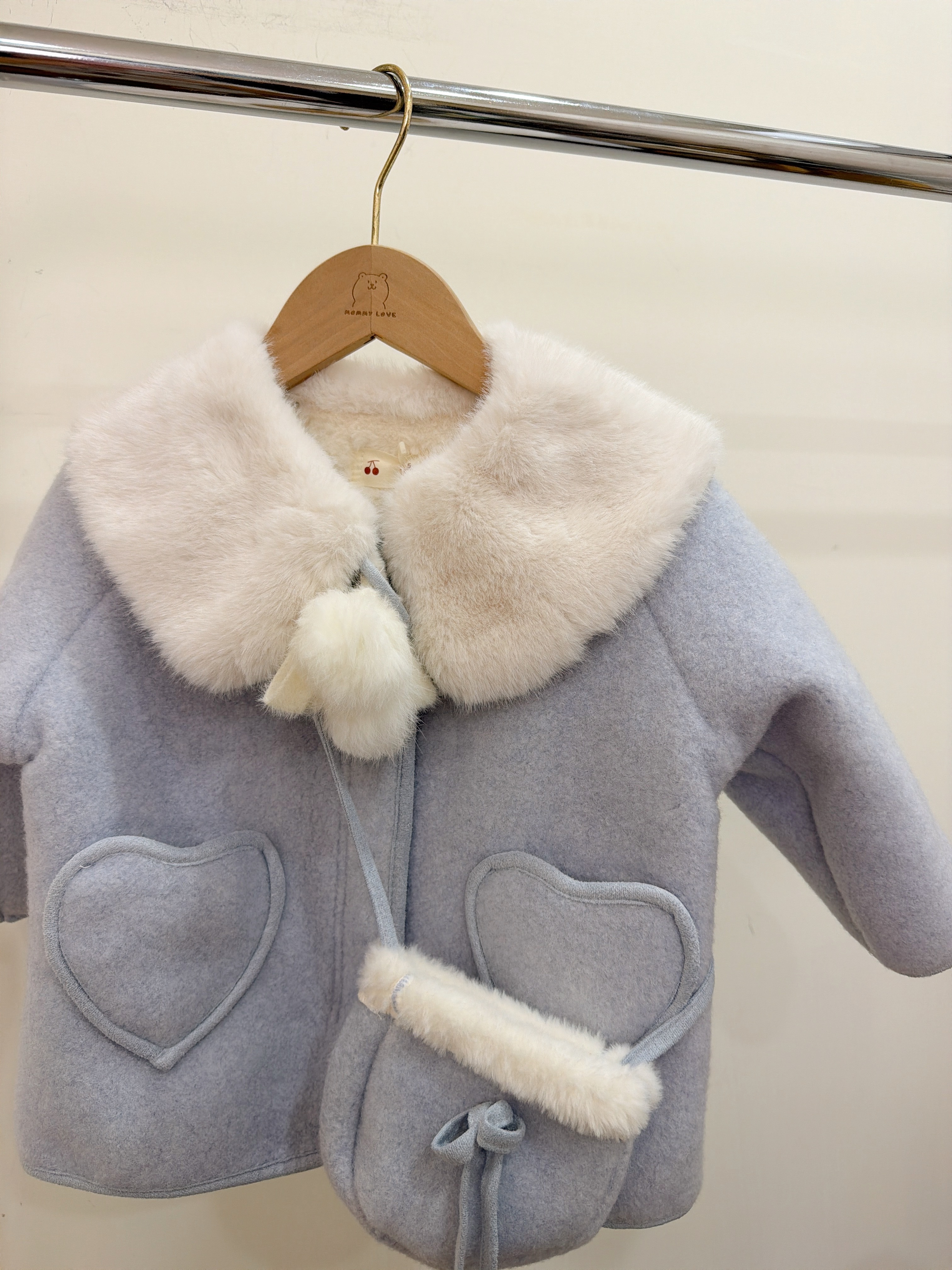 2558毛呢厚磅愛心口袋翻領外套