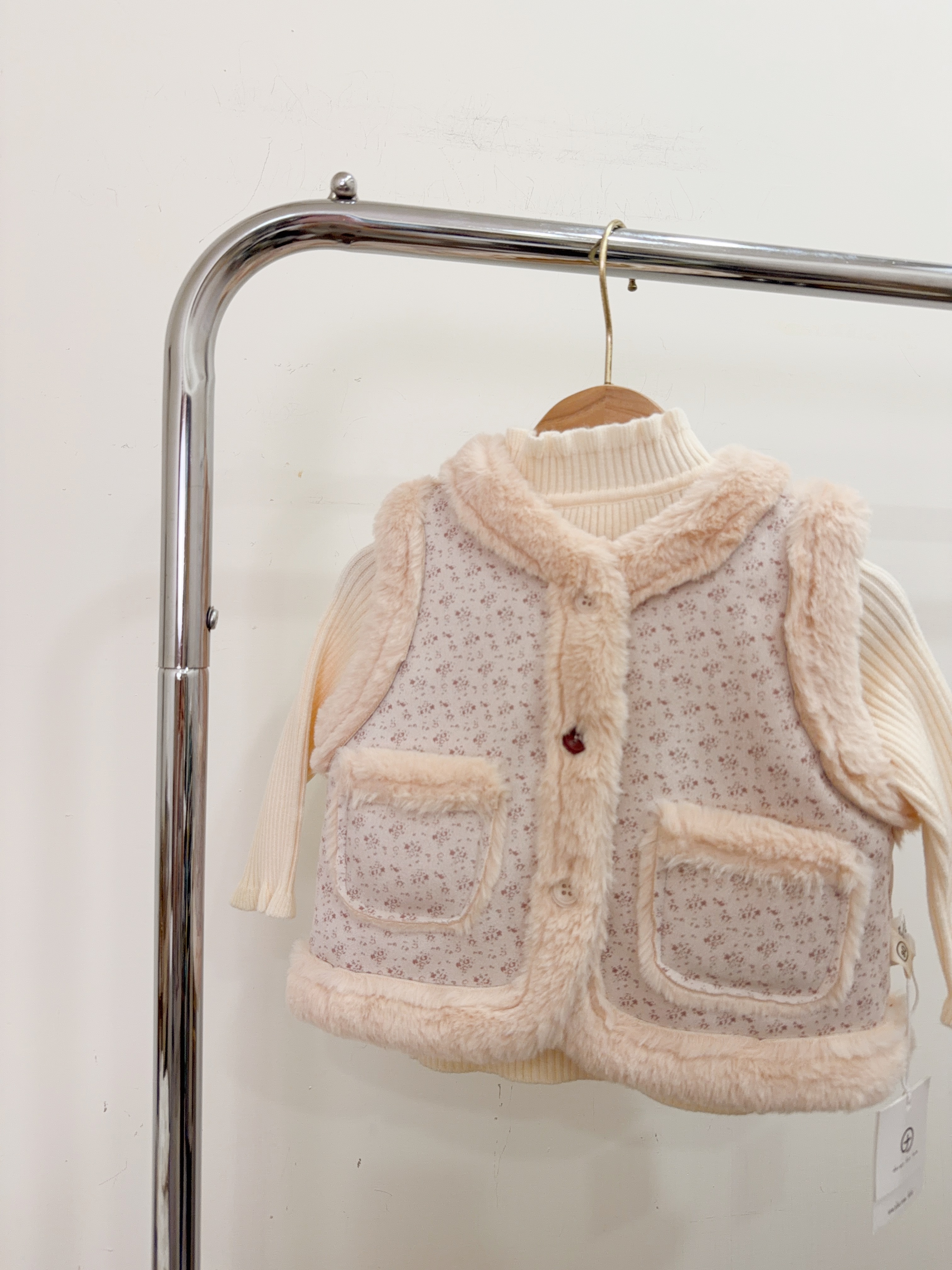 25D157花卉毛絨背心兩件組