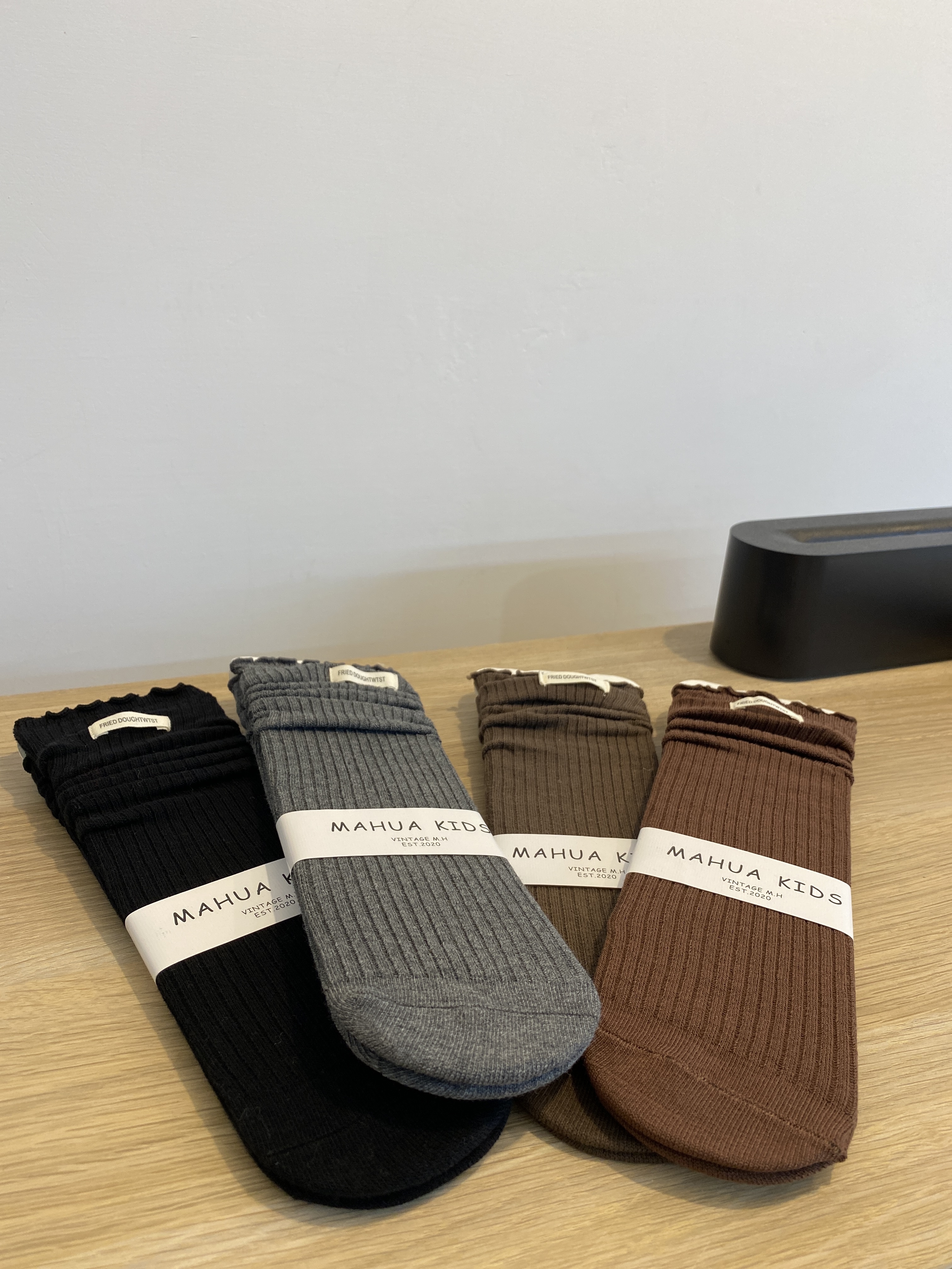 A03027木耳邊車標長襪