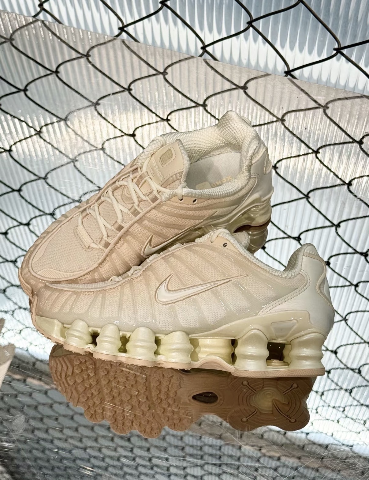 女鞋 NIKE W SHOX TL 珍珠白粉 網布 氣墊 緩震 復古 支撐柱 彈簧鞋 運動鞋【IH5075-219】