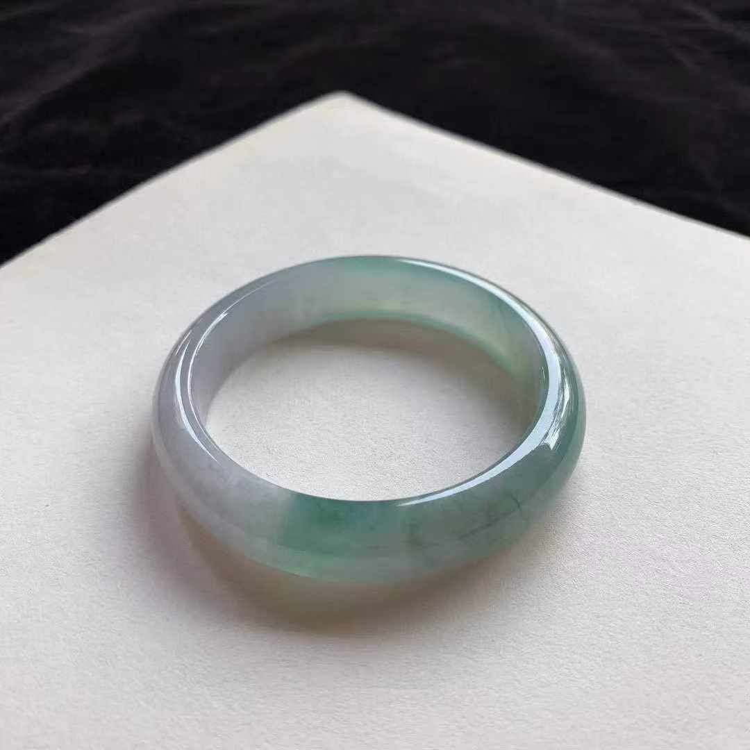 127564 57.6mm翡翠油綠正圈手鐲 (56-58)