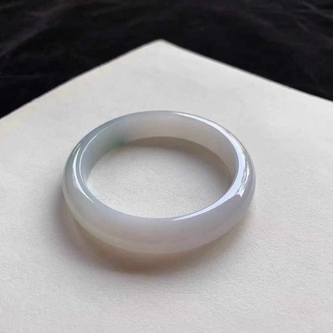 127568 58.8mm翡翠冰飄花正圈手鐲 (58-60)