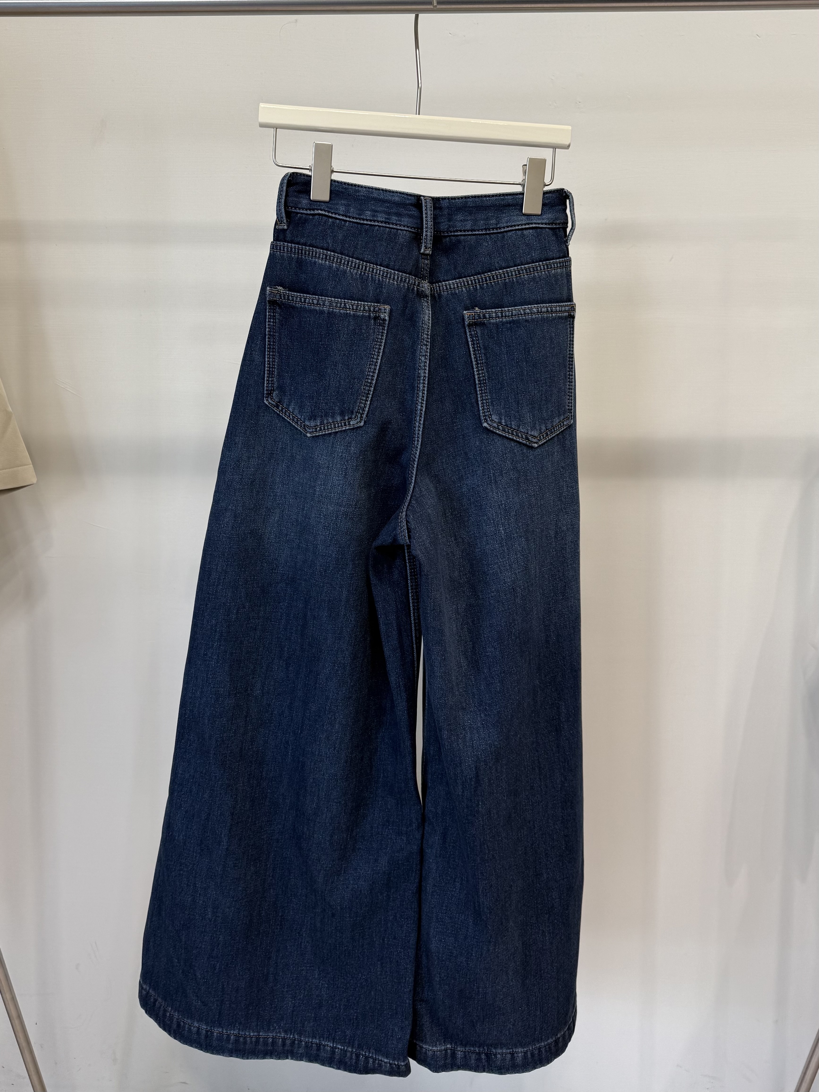 6393 固定飄繩闊腿牛仔褲(內刷絨)