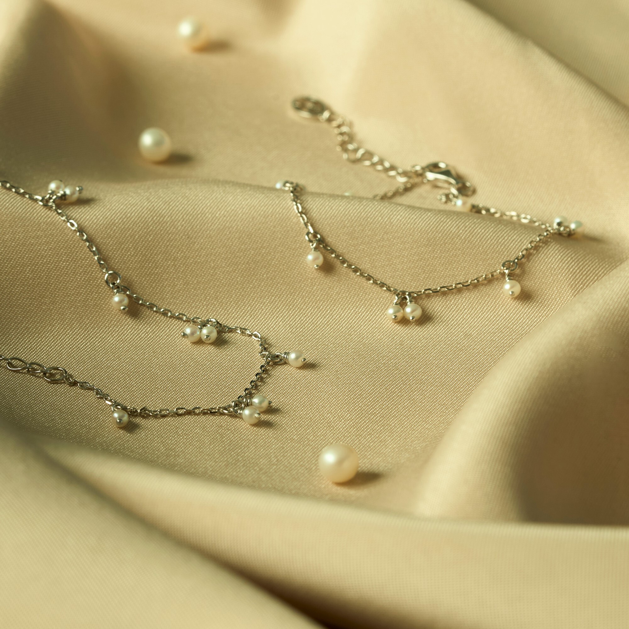 天然珍珠純銀手鍊,珍珠做成果實形狀的百搭款式