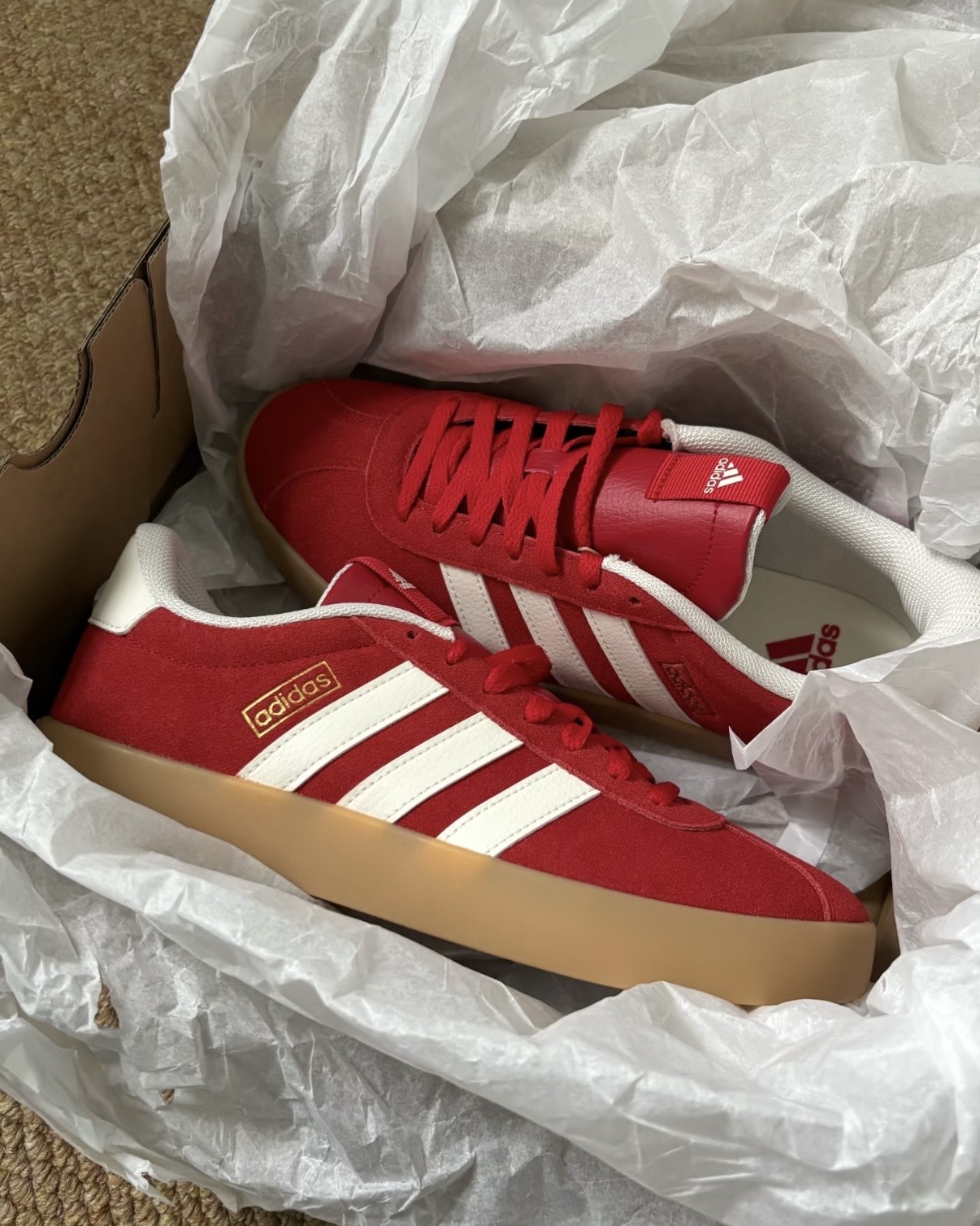 <單雙即享7-11免運🚚> ADIDAS NEO VL COURT 3.0 紅色 紅白 焦糖底 金標 男女鞋 KI5079 / 預購