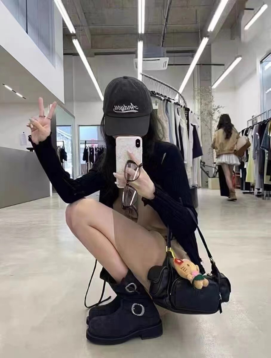 率性雙扣造型短靴