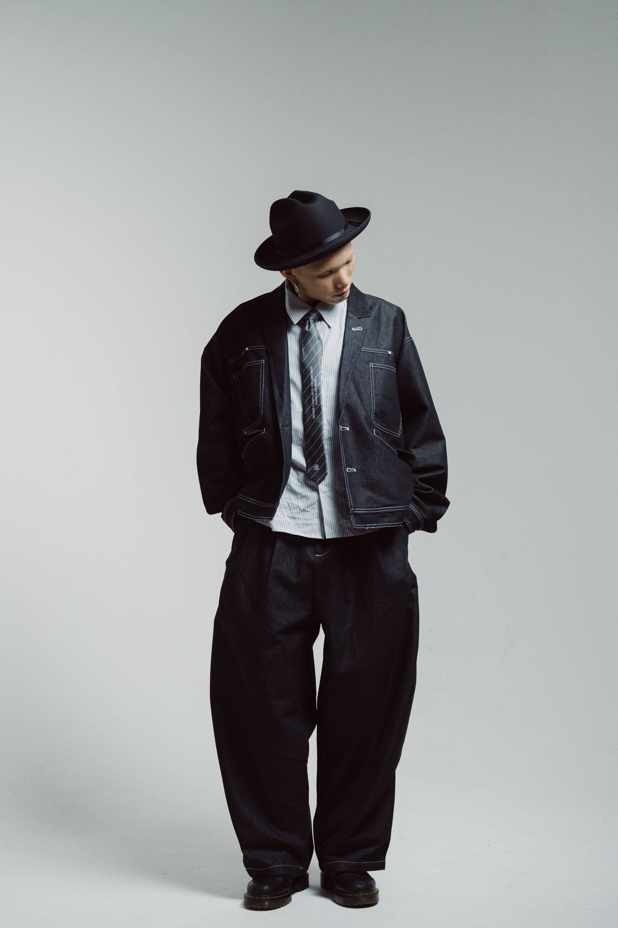 Denim cropped blazer｜Black｜Hong Kong Original Design