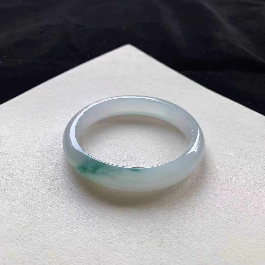 127569 52mm翡翠冰種飄花貴妃手鐲 (50-52)