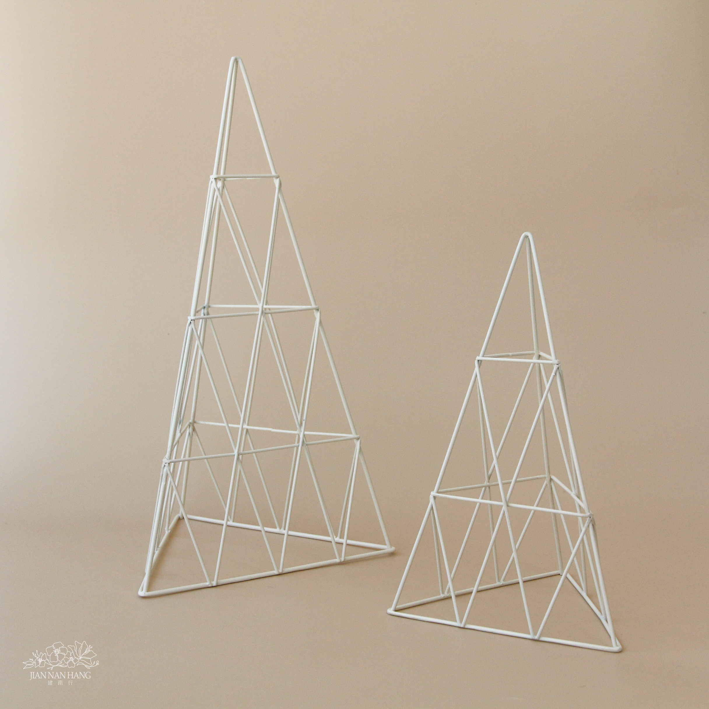 金屬花架 金字塔花架 白色 2尺寸